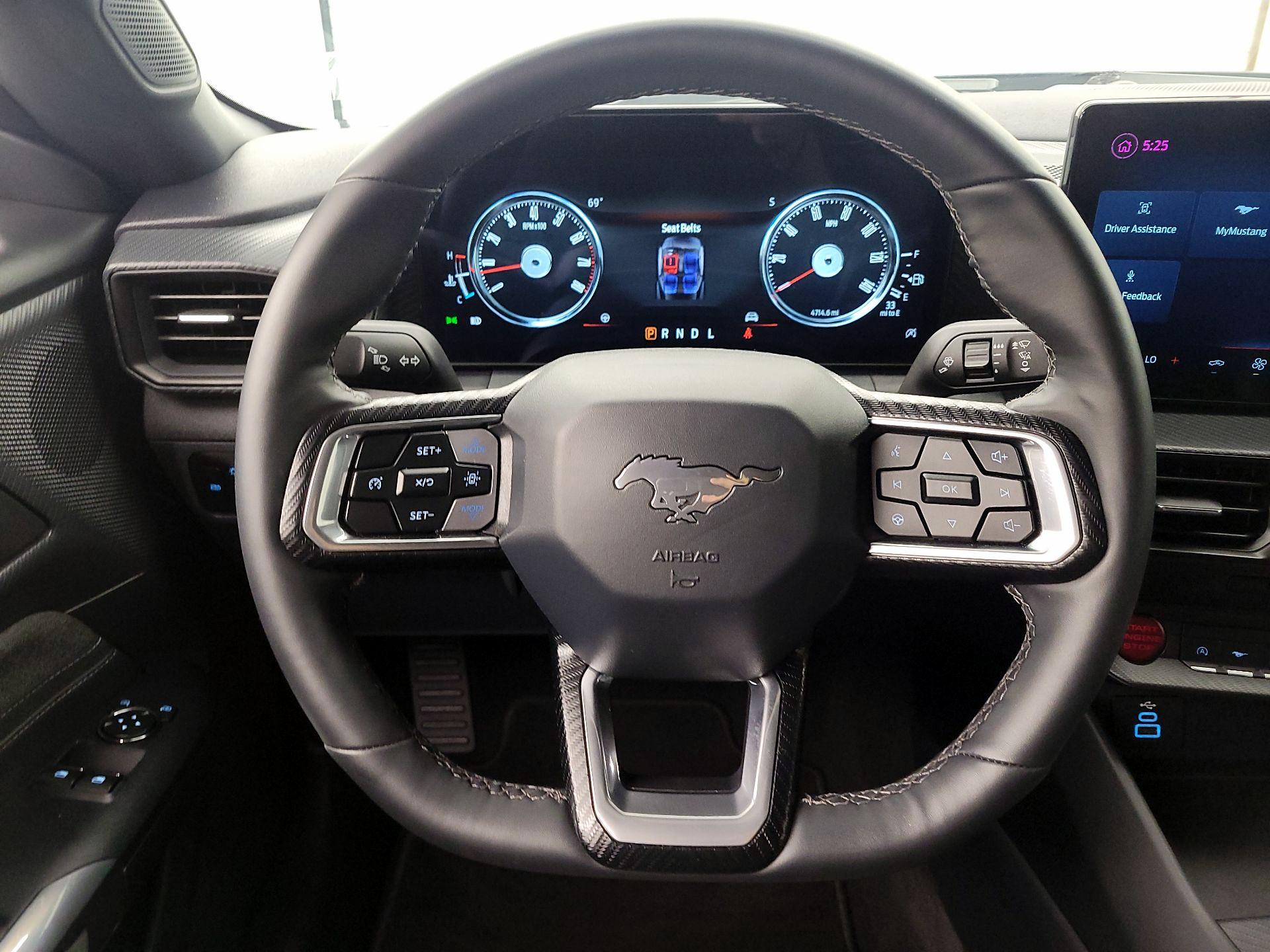 Thumbnail: 2025 Ford Mustang - 10