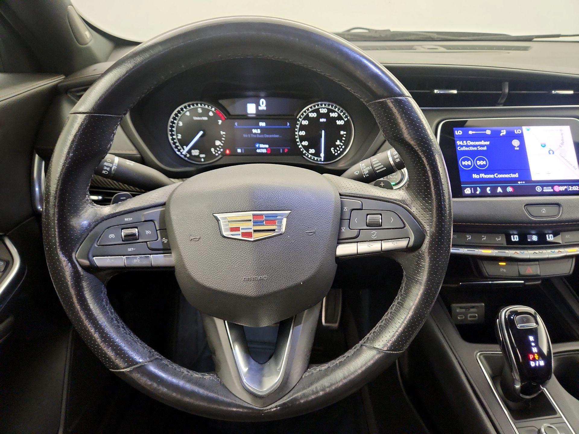 Thumbnail: 2020 Cadillac XT4 - 10