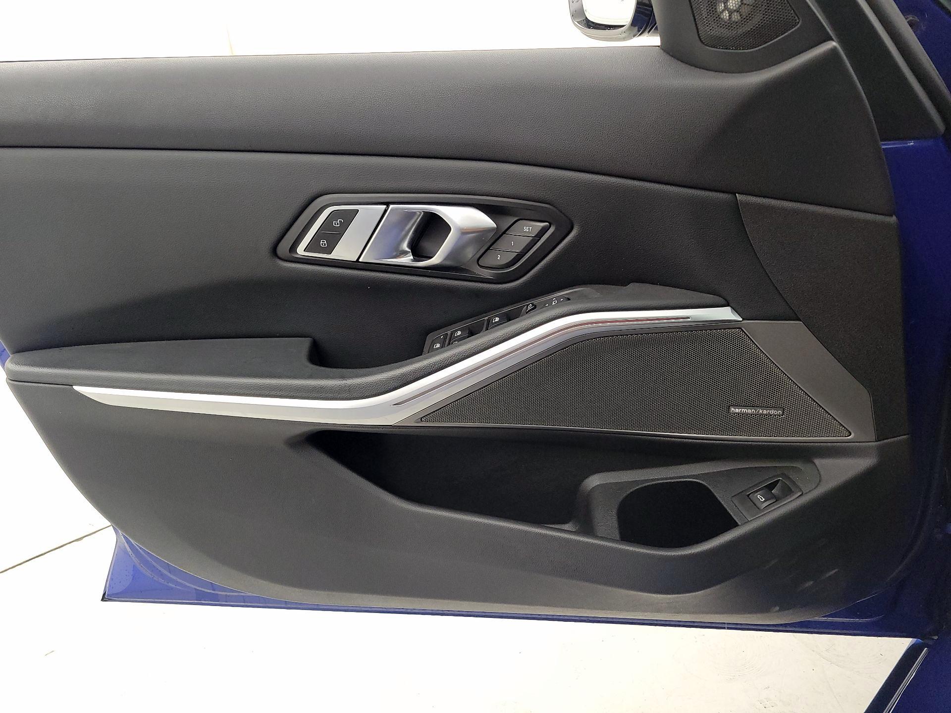 Thumbnail: 2023 BMW 3 Series - 12