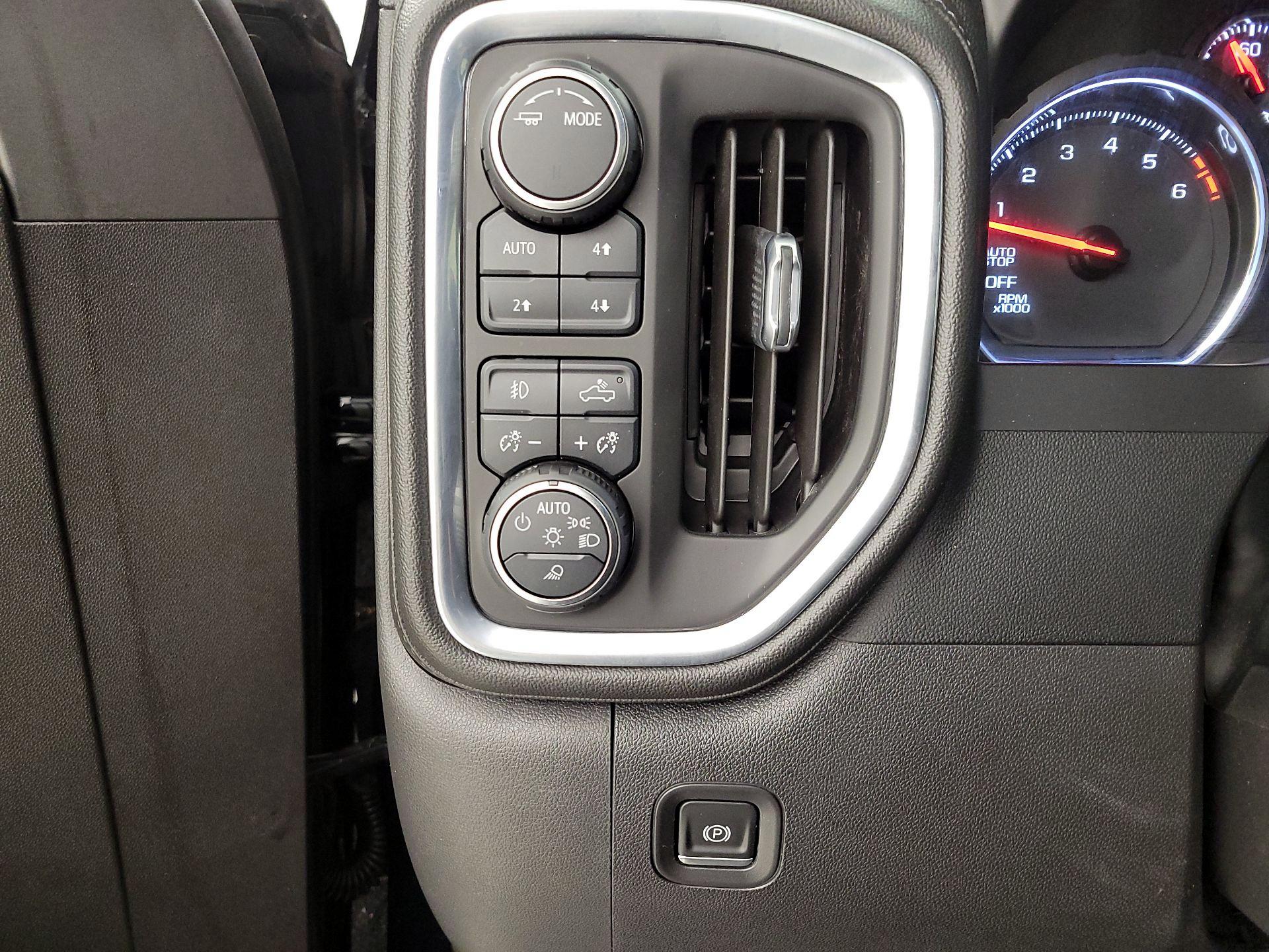 Thumbnail: 2021 Chevrolet Silverado 1500 - 13