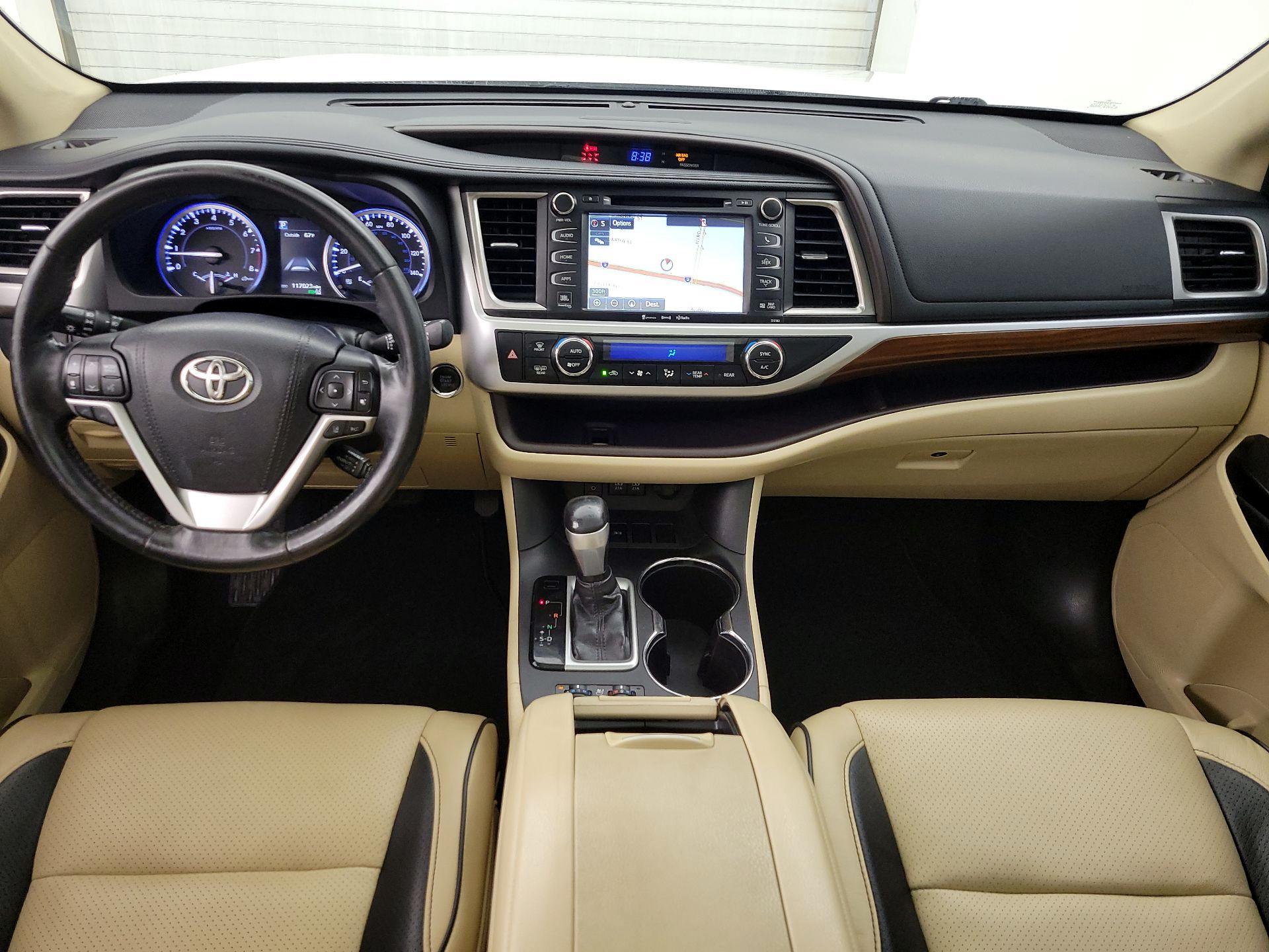 Thumbnail: 2017 Toyota Highlander - 9