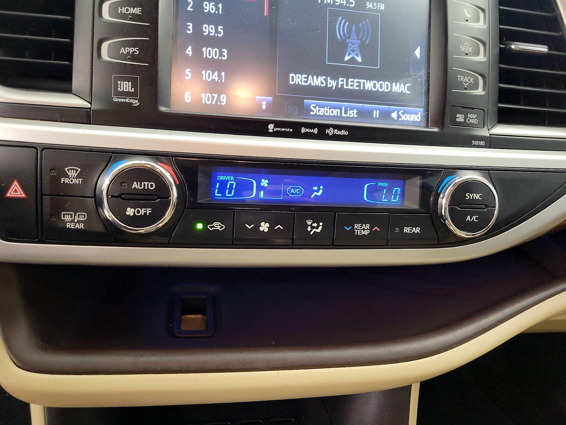 Thumbnail: 2017 Toyota Highlander - 17