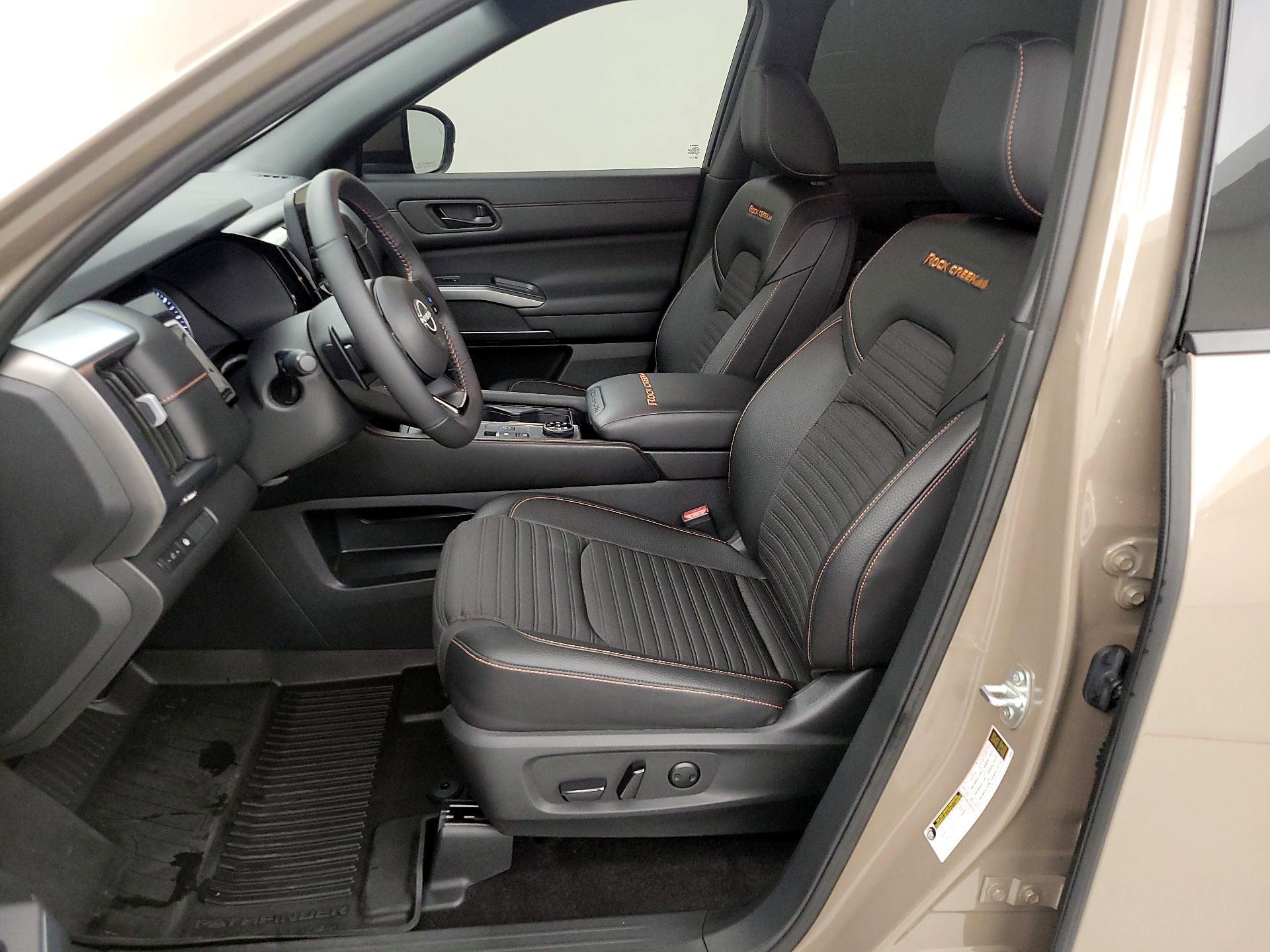 Thumbnail: 2024 Nissan Pathfinder - 11
