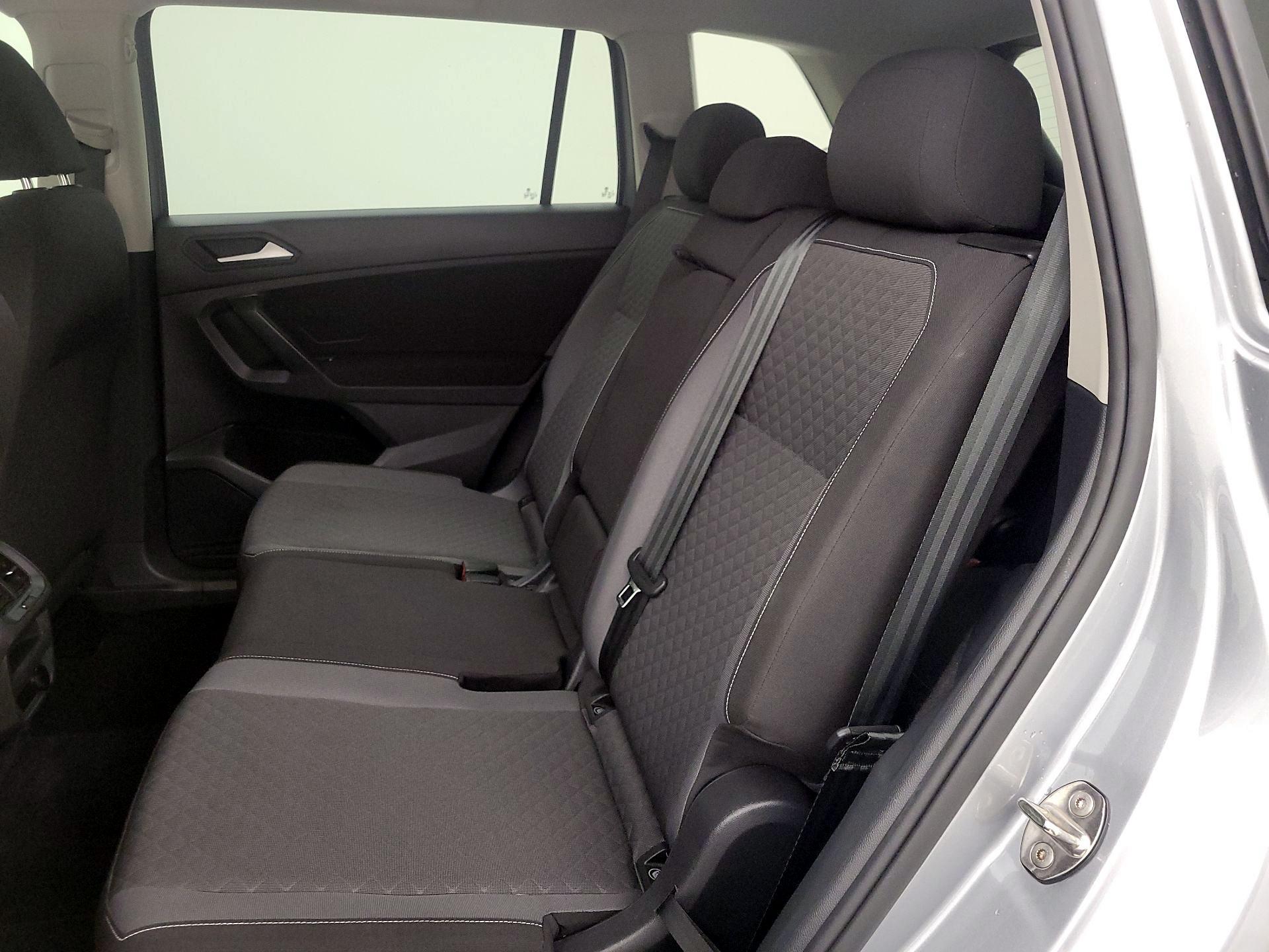 Thumbnail: 2021 Volkswagen Tiguan - 19