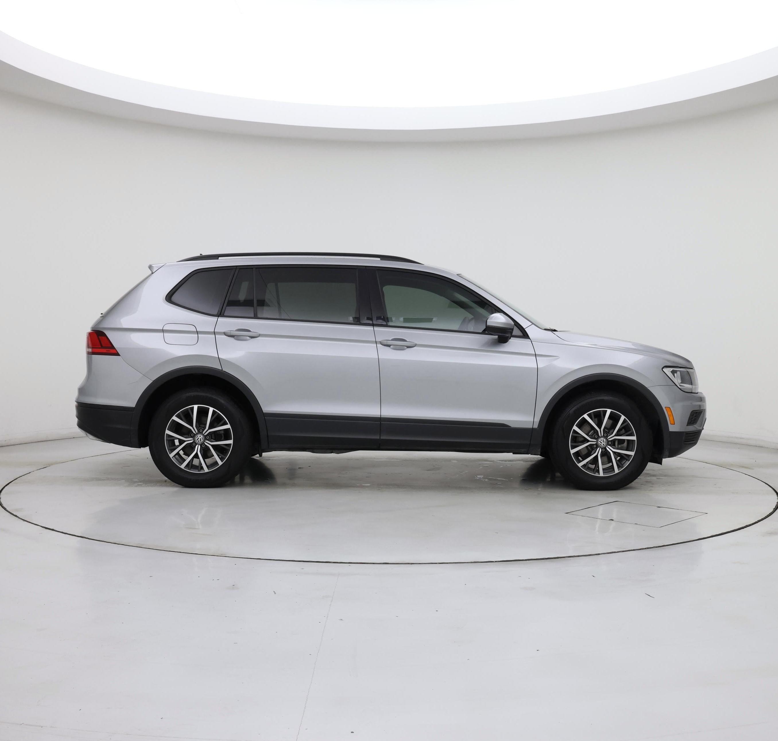 Thumbnail: 2021 Volkswagen Tiguan - 7