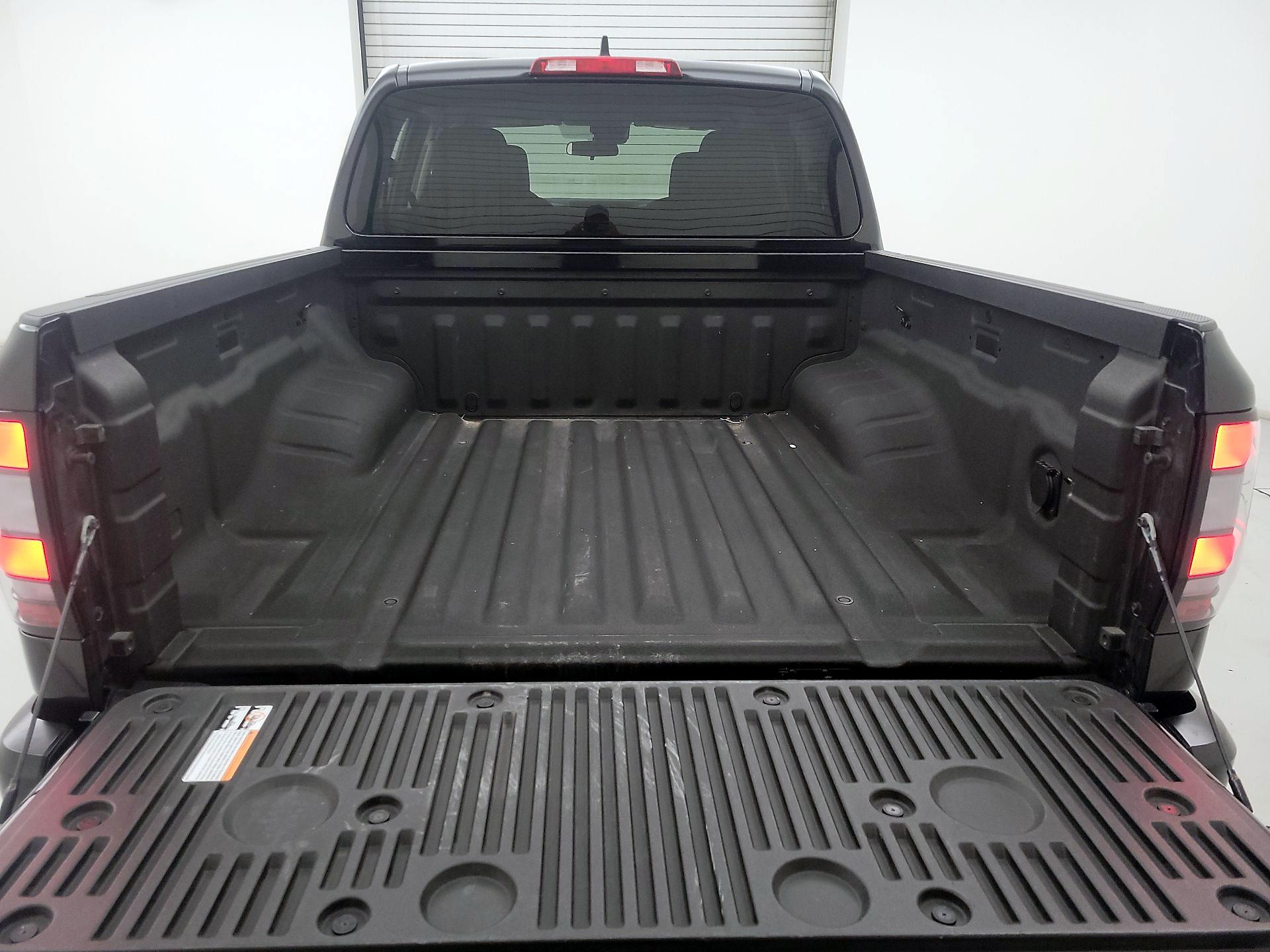 Thumbnail: 2024 Nissan Frontier - 20