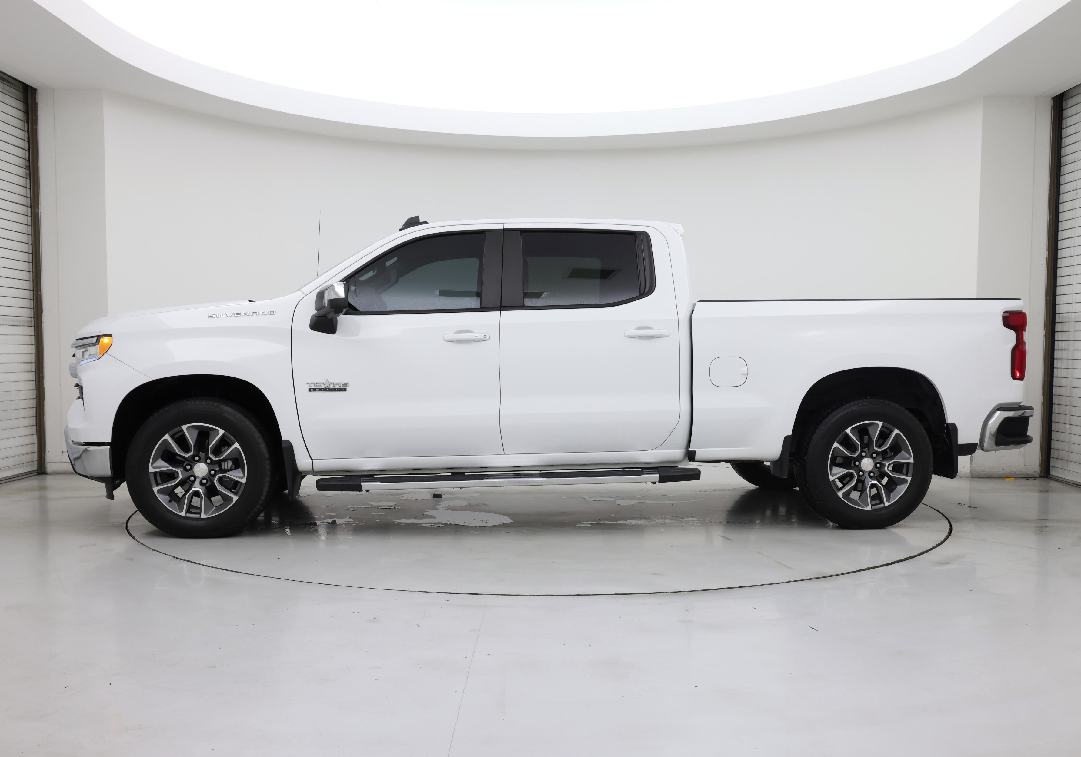 Thumbnail: 2024 Chevrolet Silverado 1500 - 3