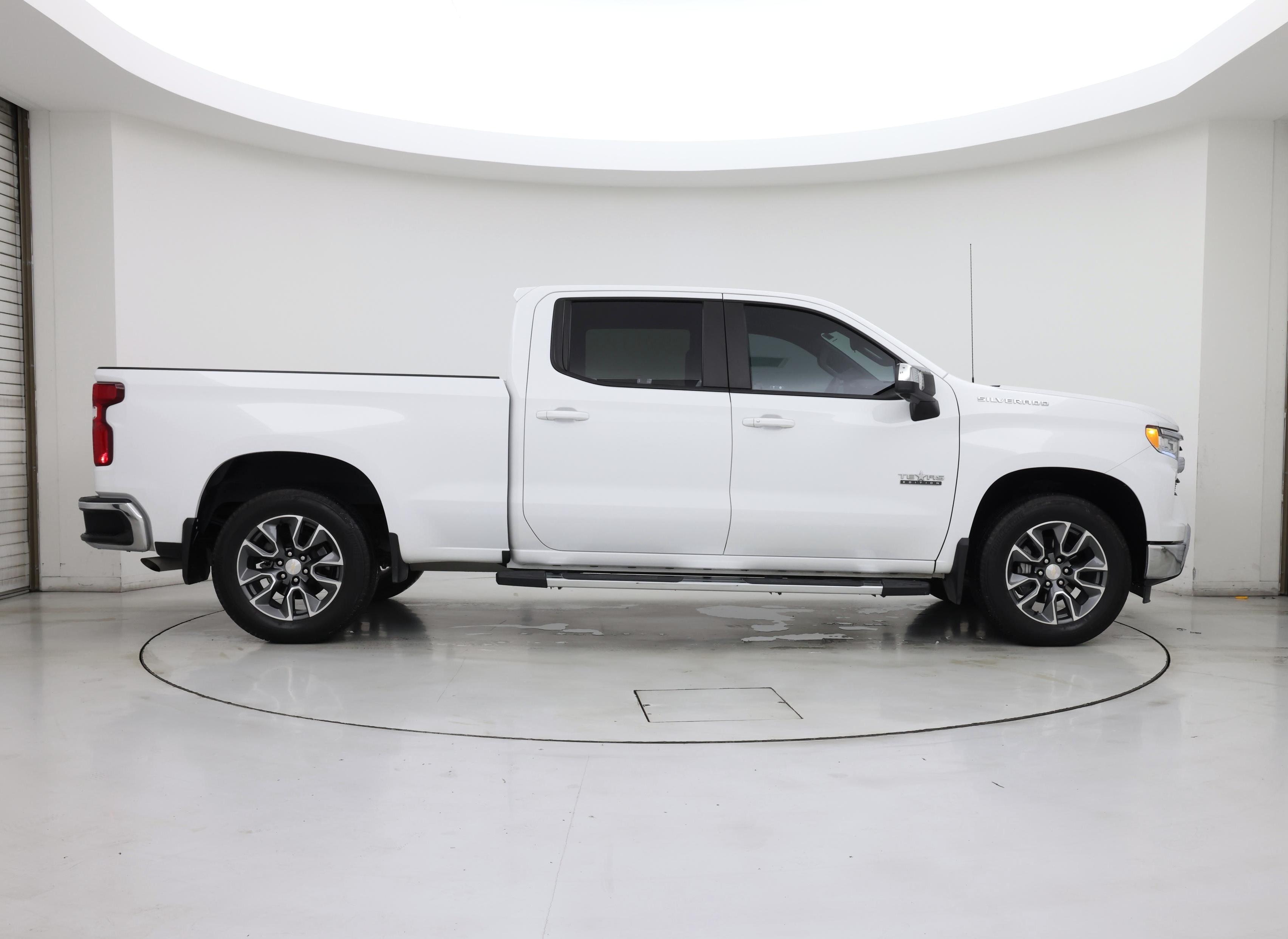 Thumbnail: 2024 Chevrolet Silverado 1500 - 7