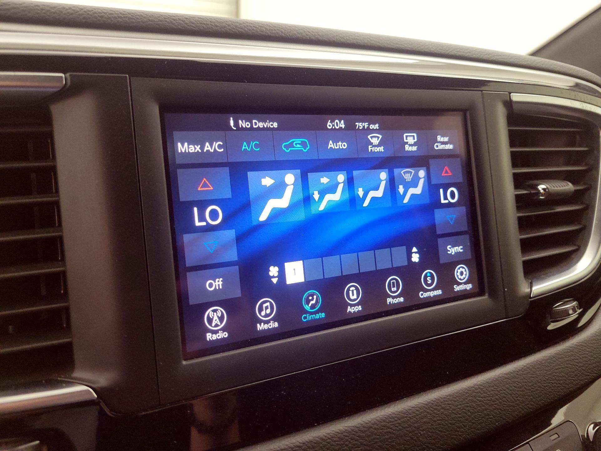 Thumbnail: 2019 Chrysler Pacifica - 16