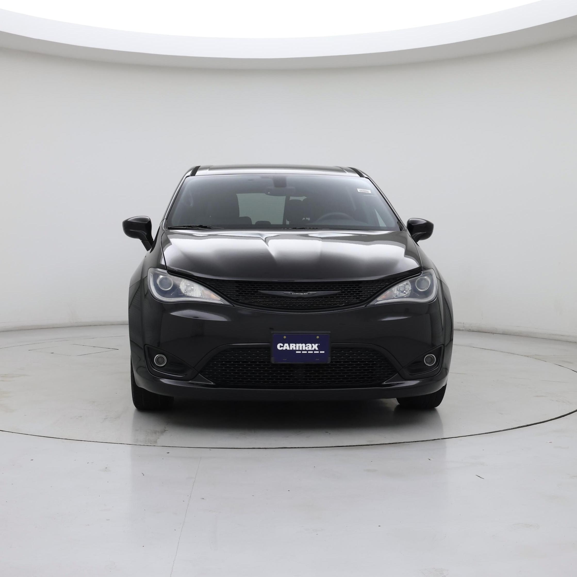 Thumbnail: 2019 Chrysler Pacifica - 5