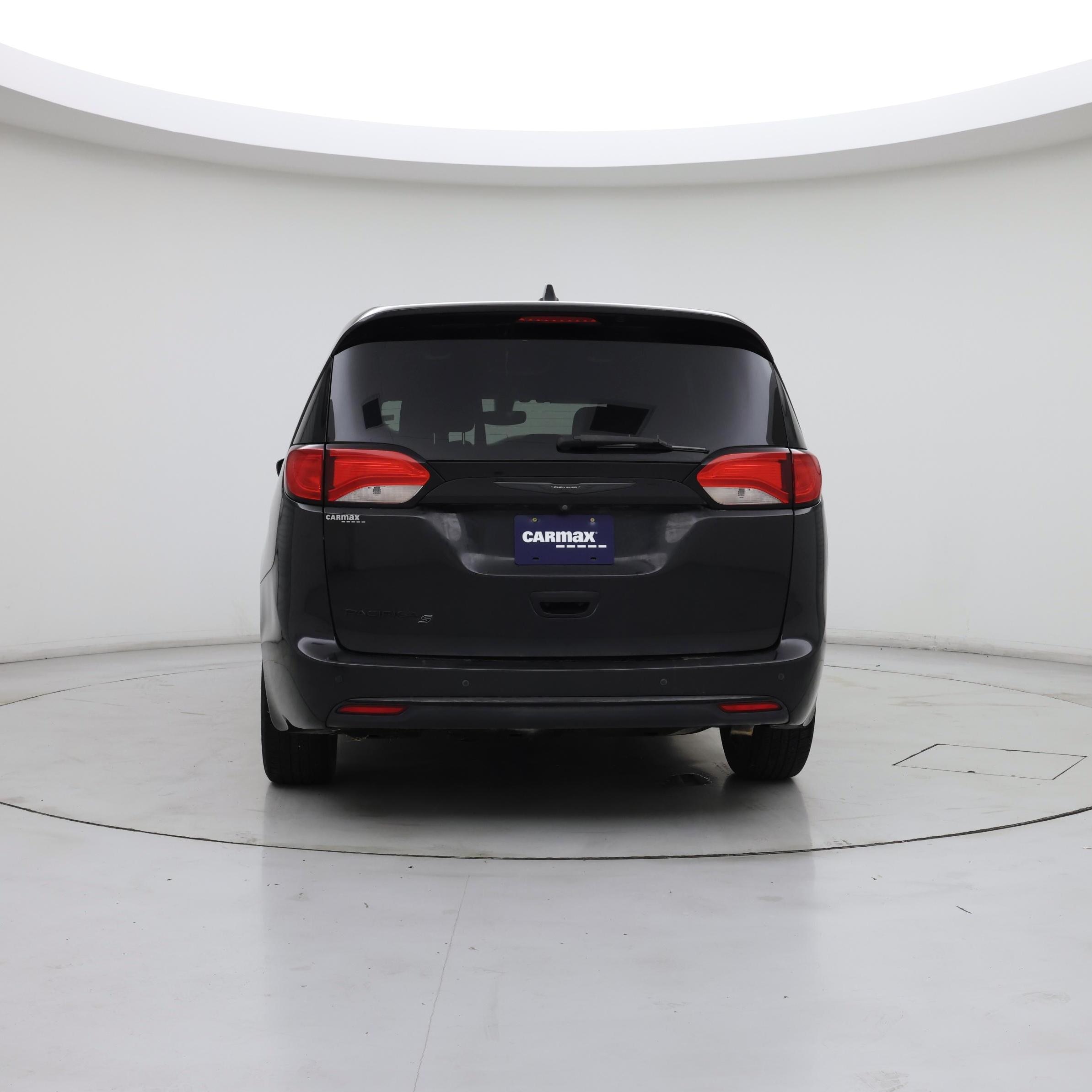 Thumbnail: 2019 Chrysler Pacifica - 6