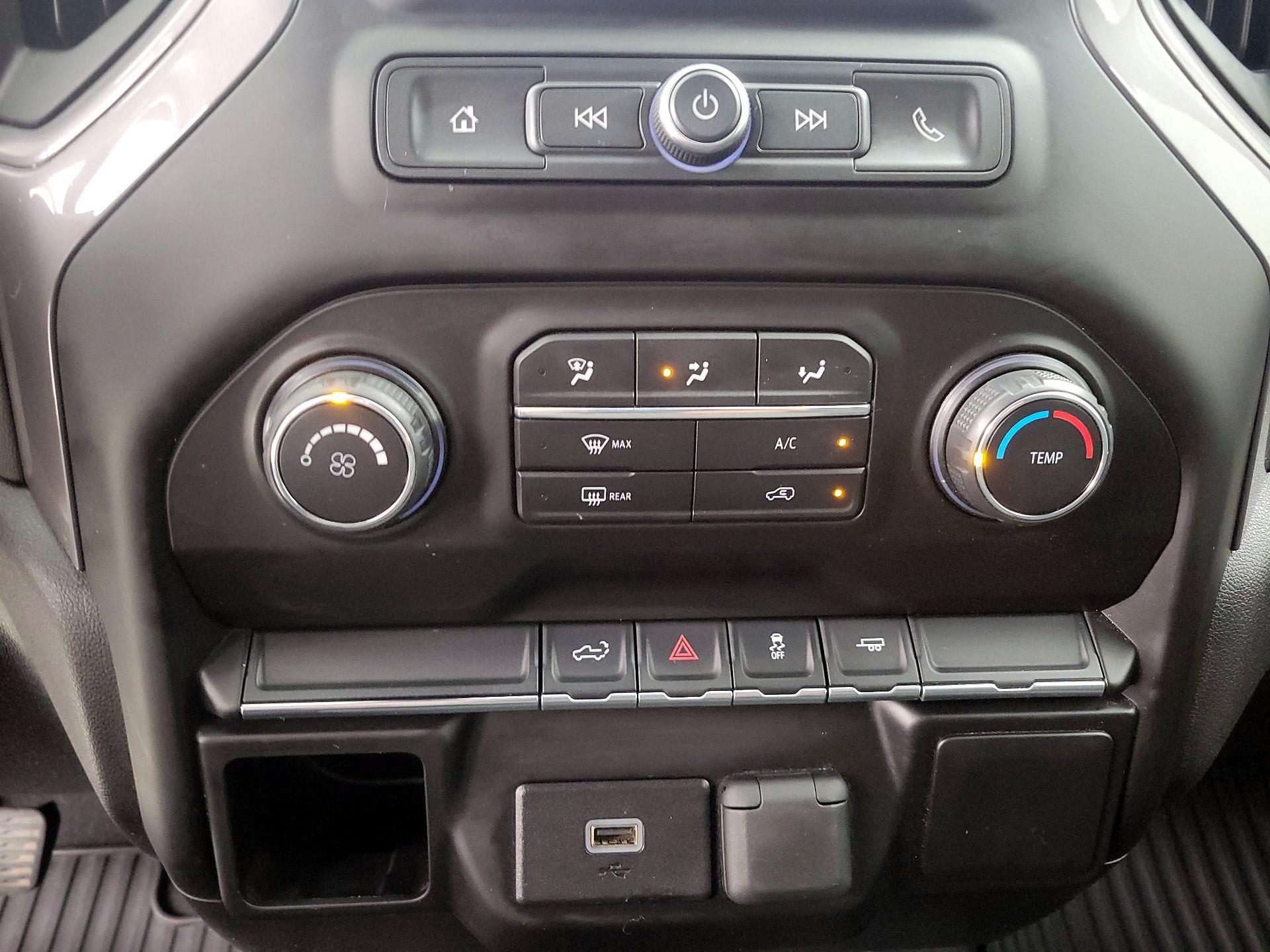 Thumbnail: 2019 Chevrolet Silverado 1500 - 16