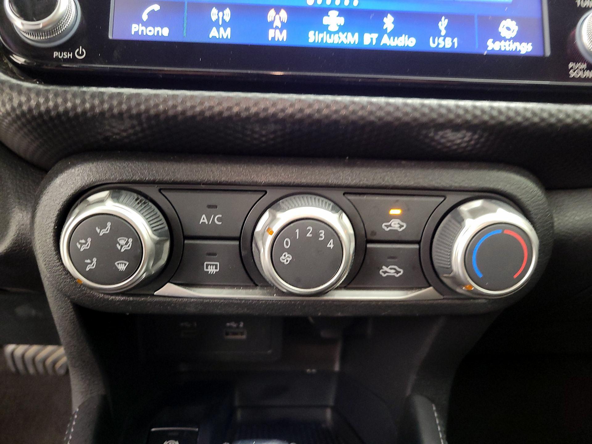 Thumbnail: 2023 Nissan Kicks - 15