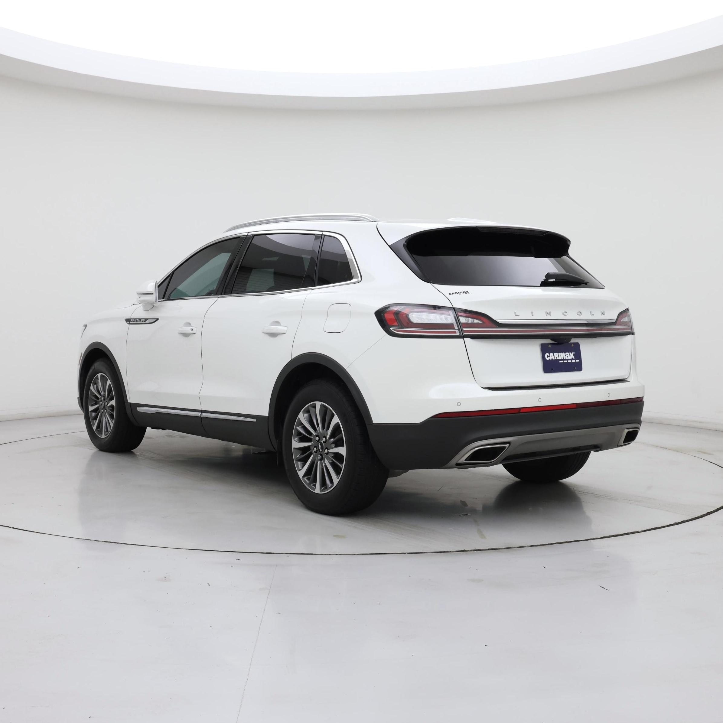 Thumbnail: 2022 Lincoln Nautilus - 2