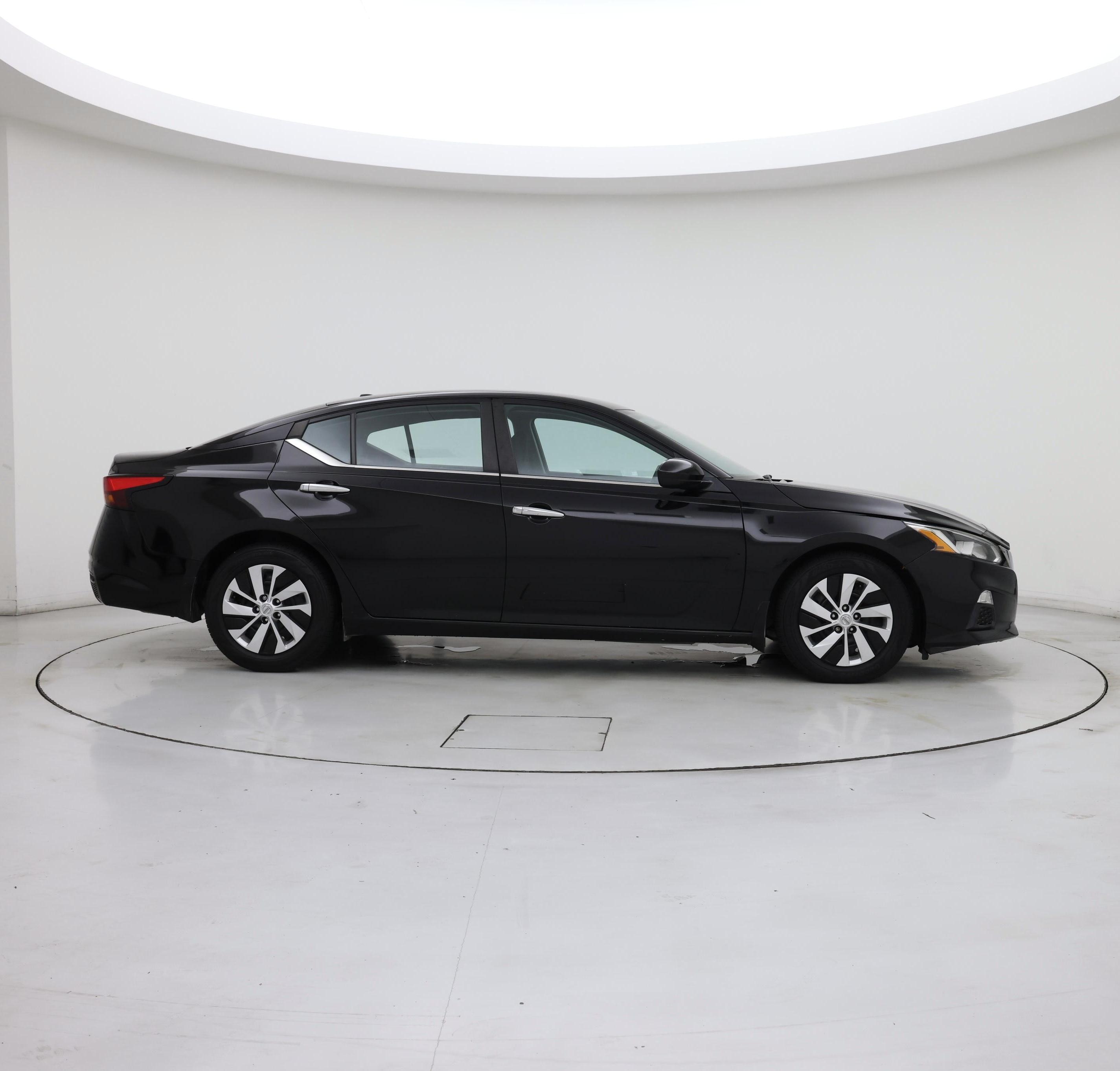 Thumbnail: 2020 Nissan Altima - 7