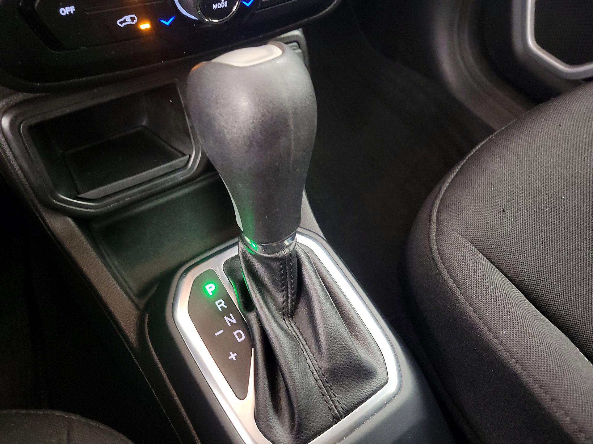 Thumbnail: 2021 Jeep Renegade - 17