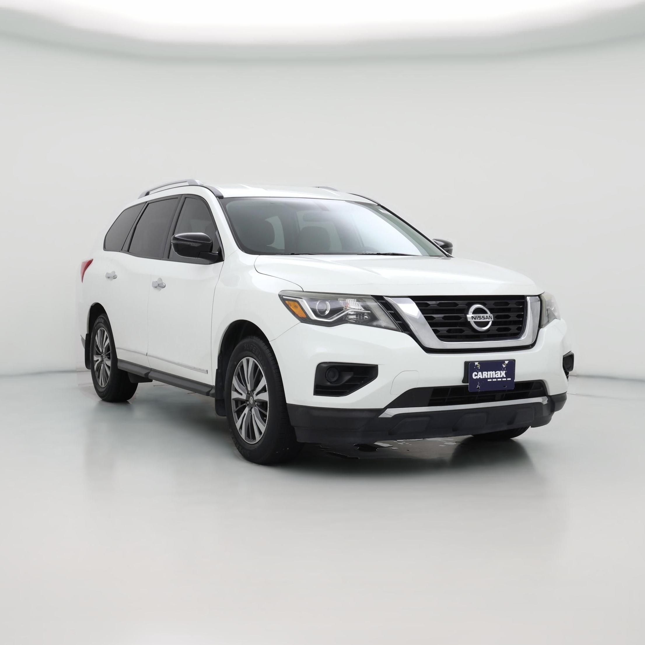 Thumbnail: 2017 Nissan Pathfinder - 1