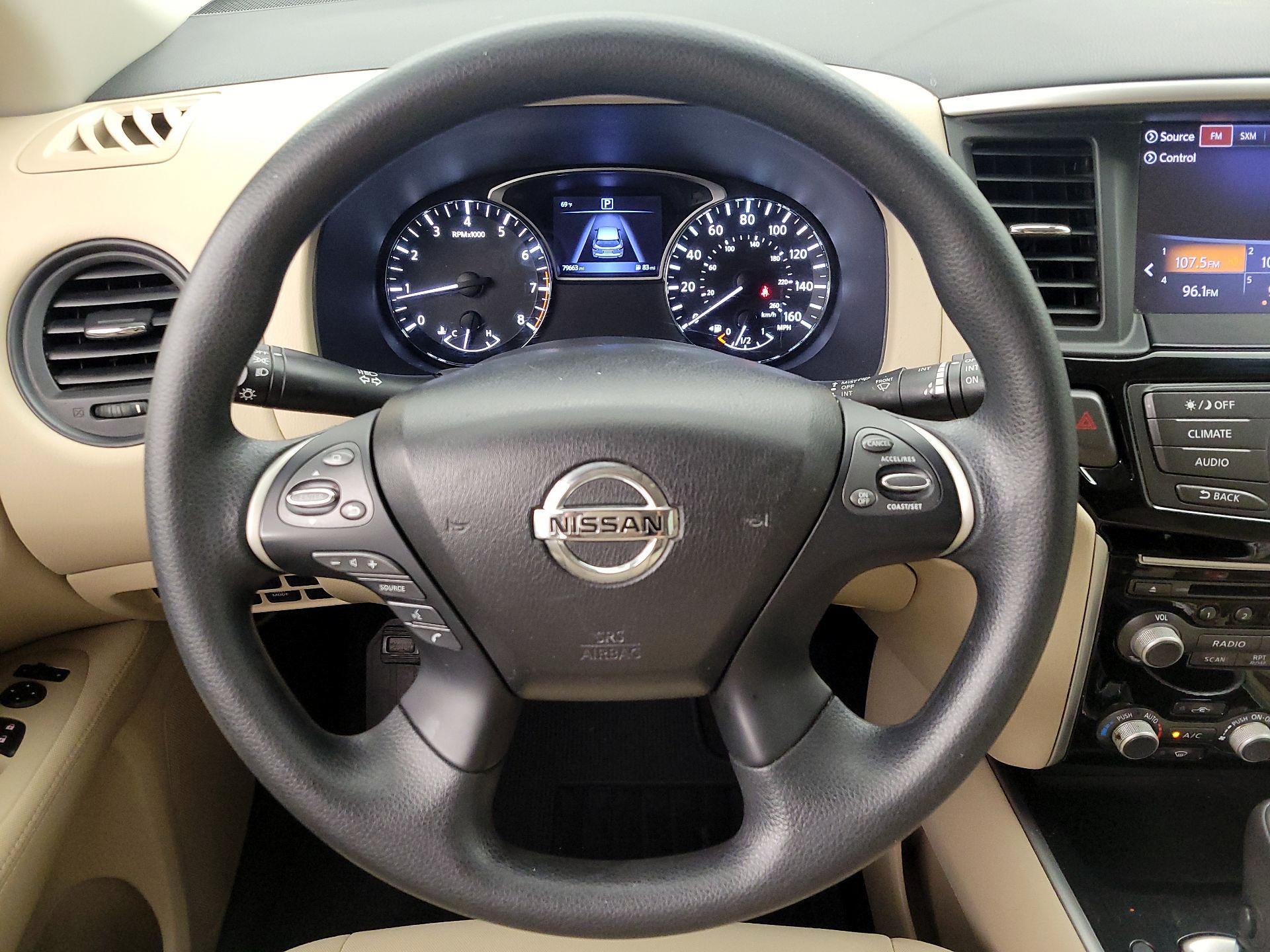 Thumbnail: 2017 Nissan Pathfinder - 10