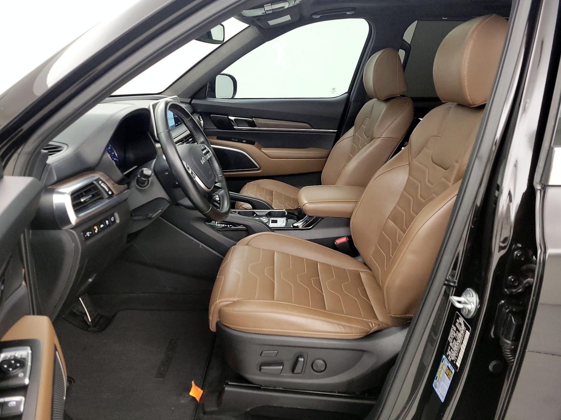 Thumbnail: 2022 Kia Telluride - 11