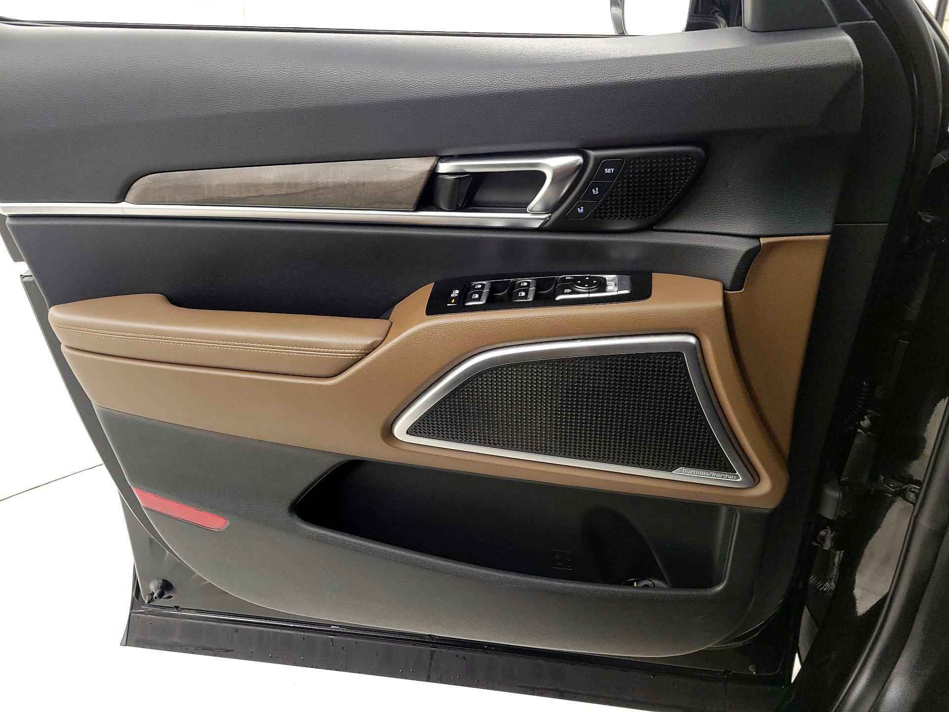 Thumbnail: 2022 Kia Telluride - 12