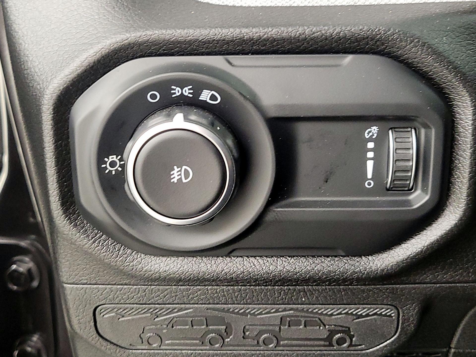 Thumbnail: 2025 Jeep Wrangler - 13