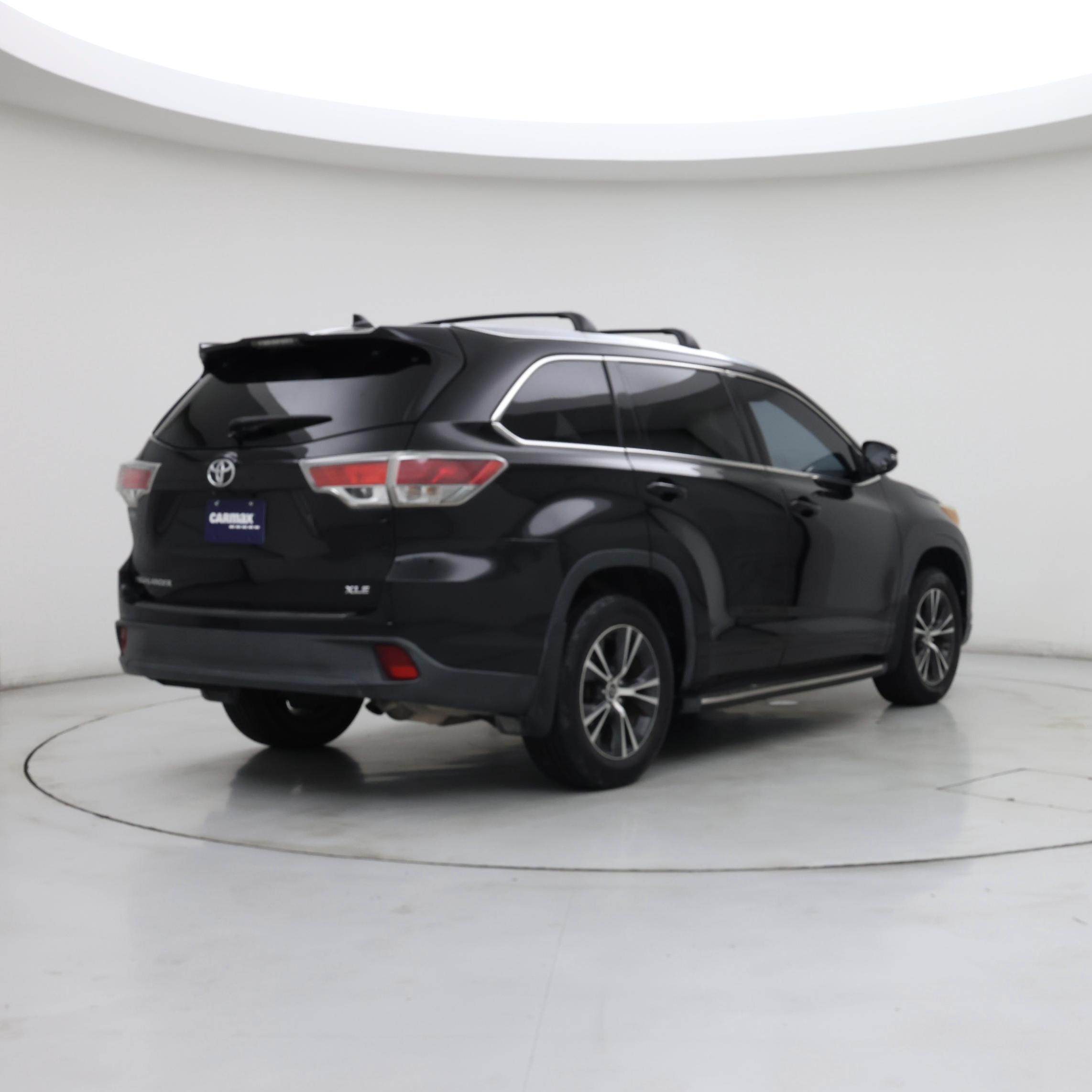 Thumbnail: 2016 Toyota Highlander - 8
