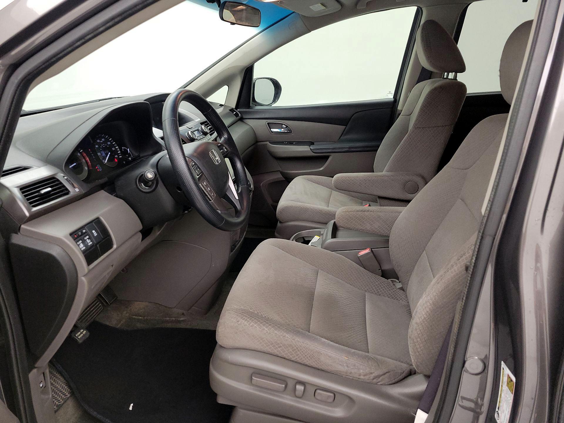 Thumbnail: 2015 Honda Odyssey - 11