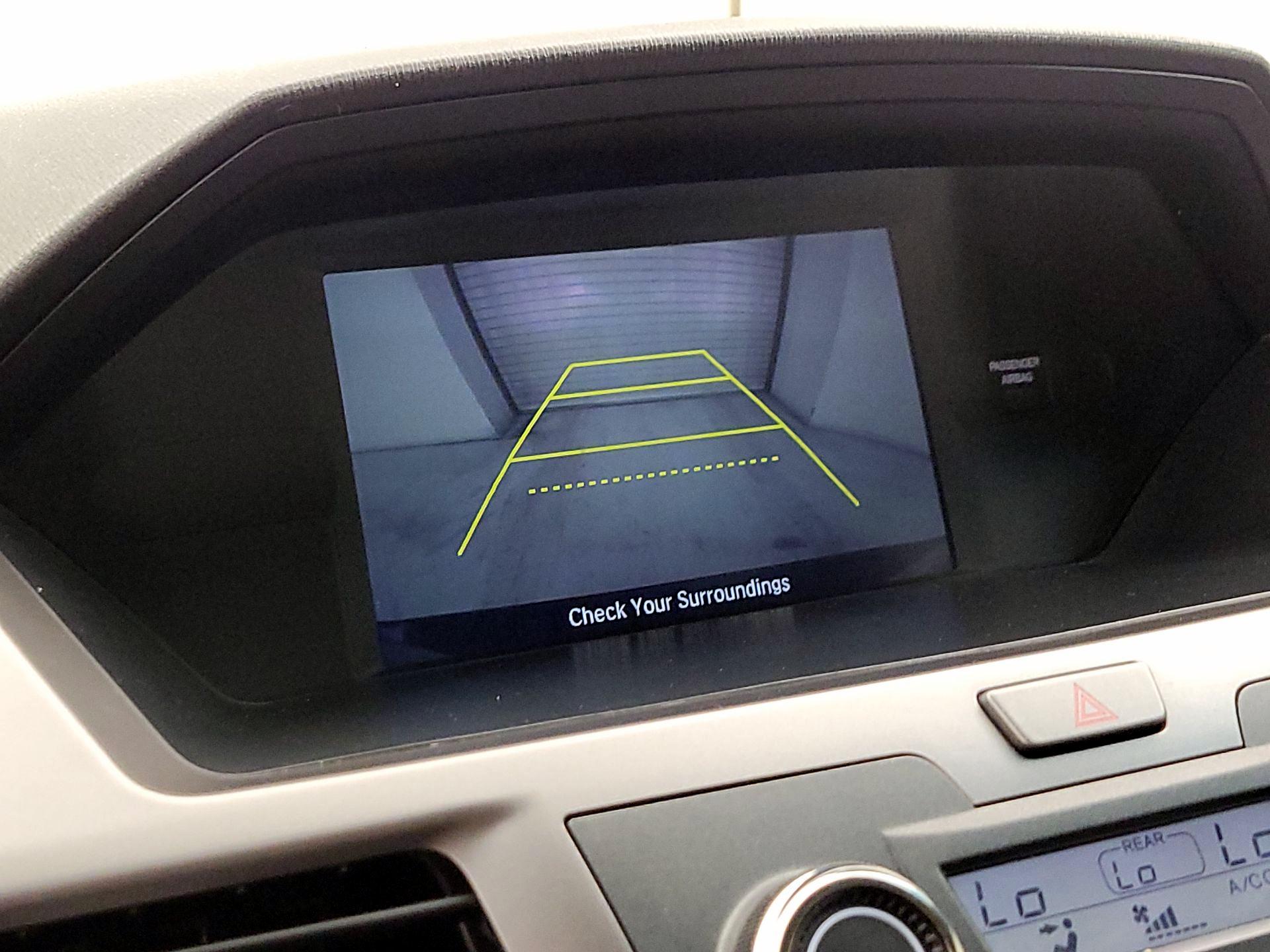 Thumbnail: 2015 Honda Odyssey - 14
