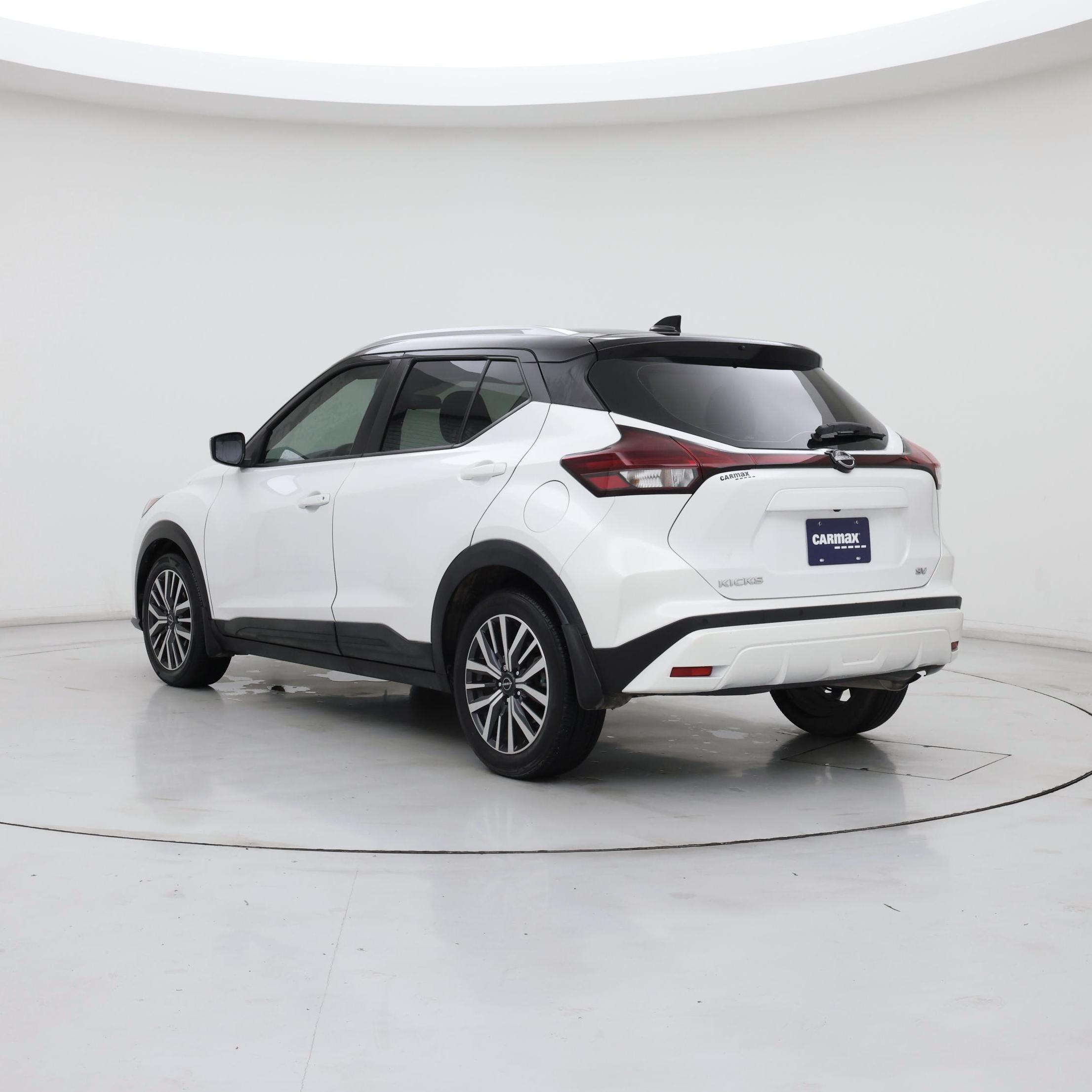 Thumbnail: 2022 Nissan Kicks - 2
