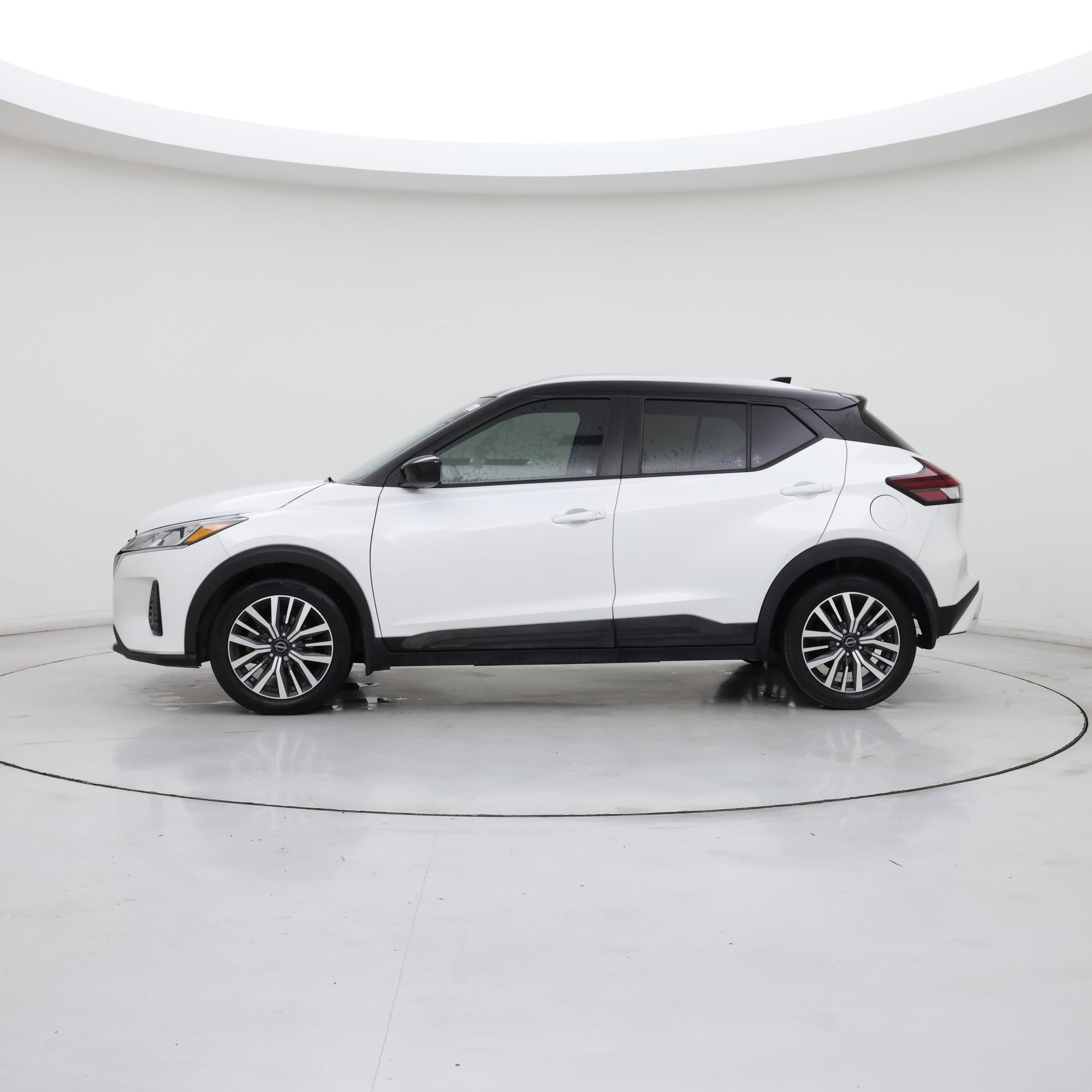 Thumbnail: 2022 Nissan Kicks - 3
