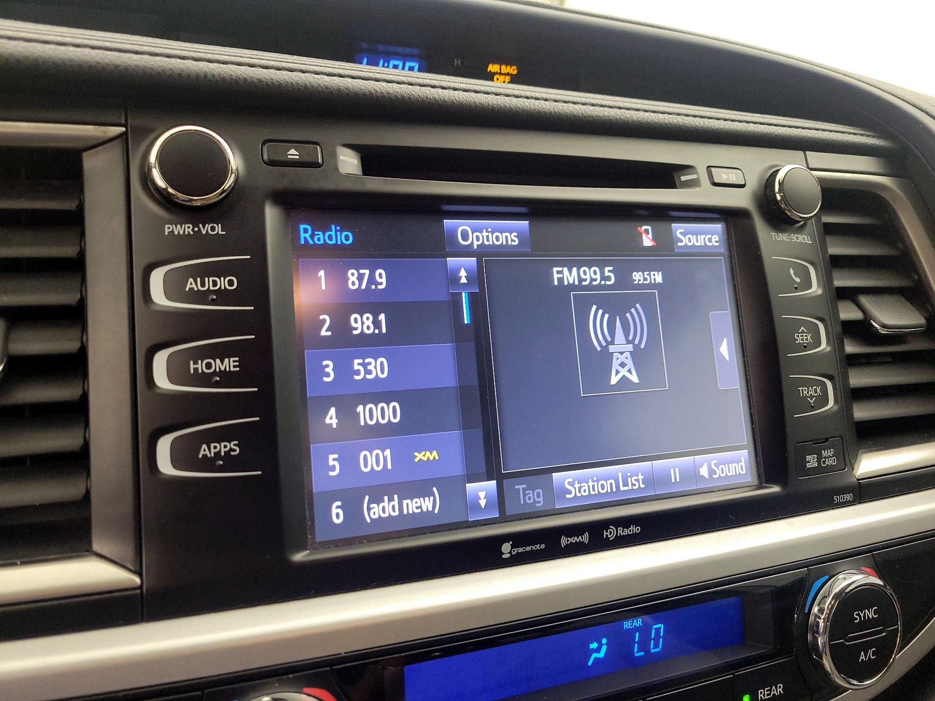 Thumbnail: 2019 Toyota Highlander - 16