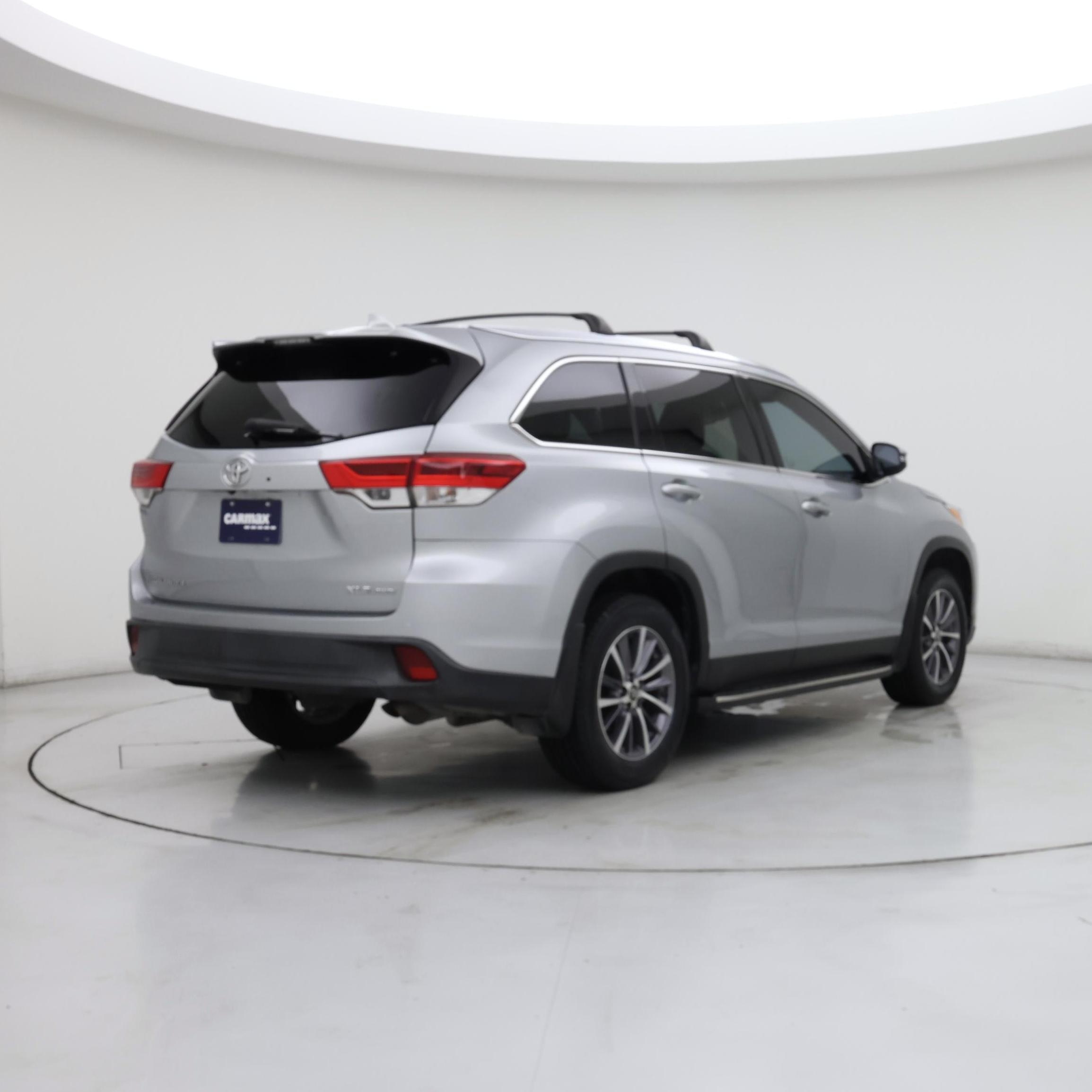 Thumbnail: 2019 Toyota Highlander - 8