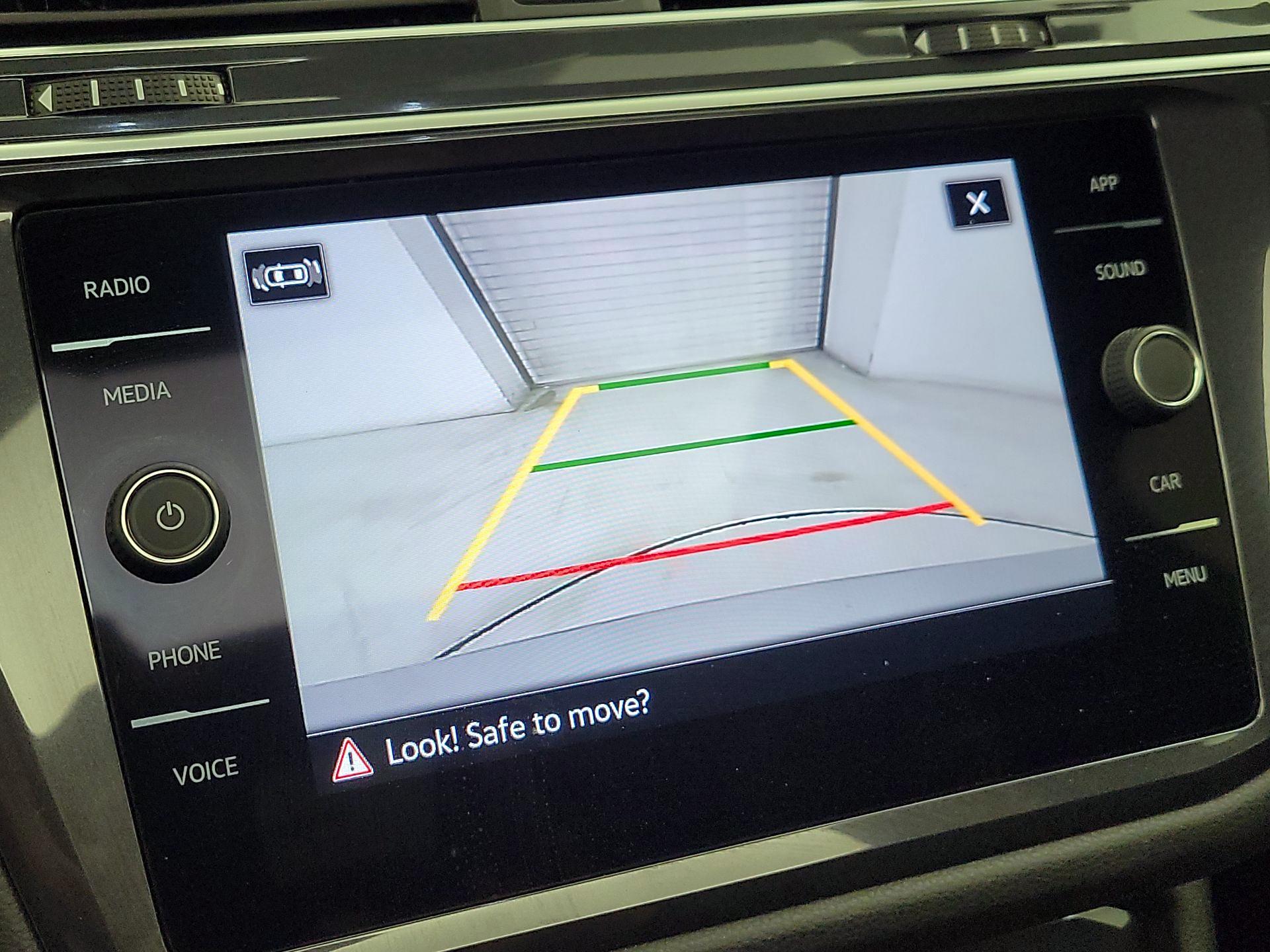 Thumbnail: 2024 Volkswagen Tiguan - 14