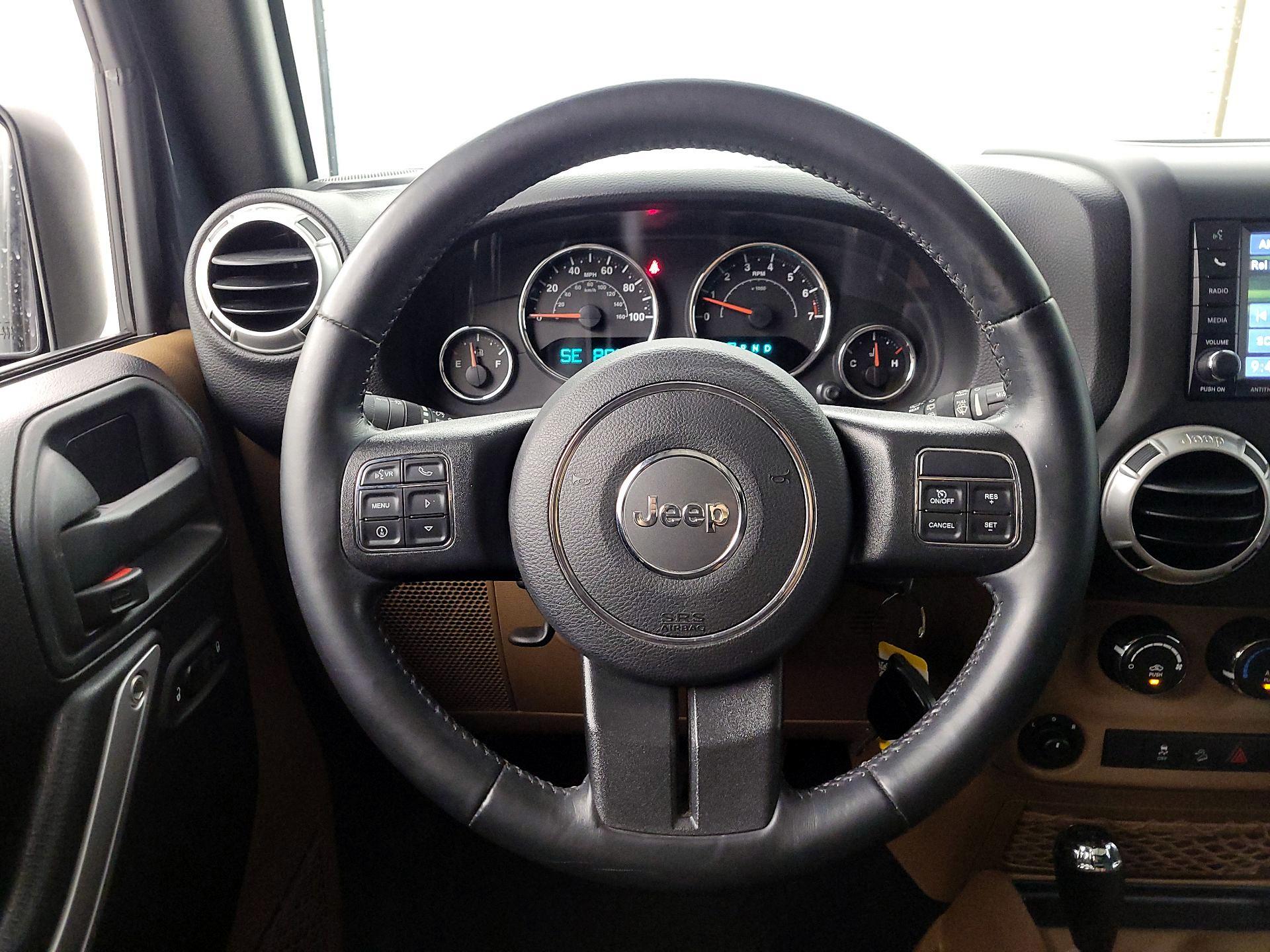 Thumbnail: 2017 Jeep Wrangler - 10