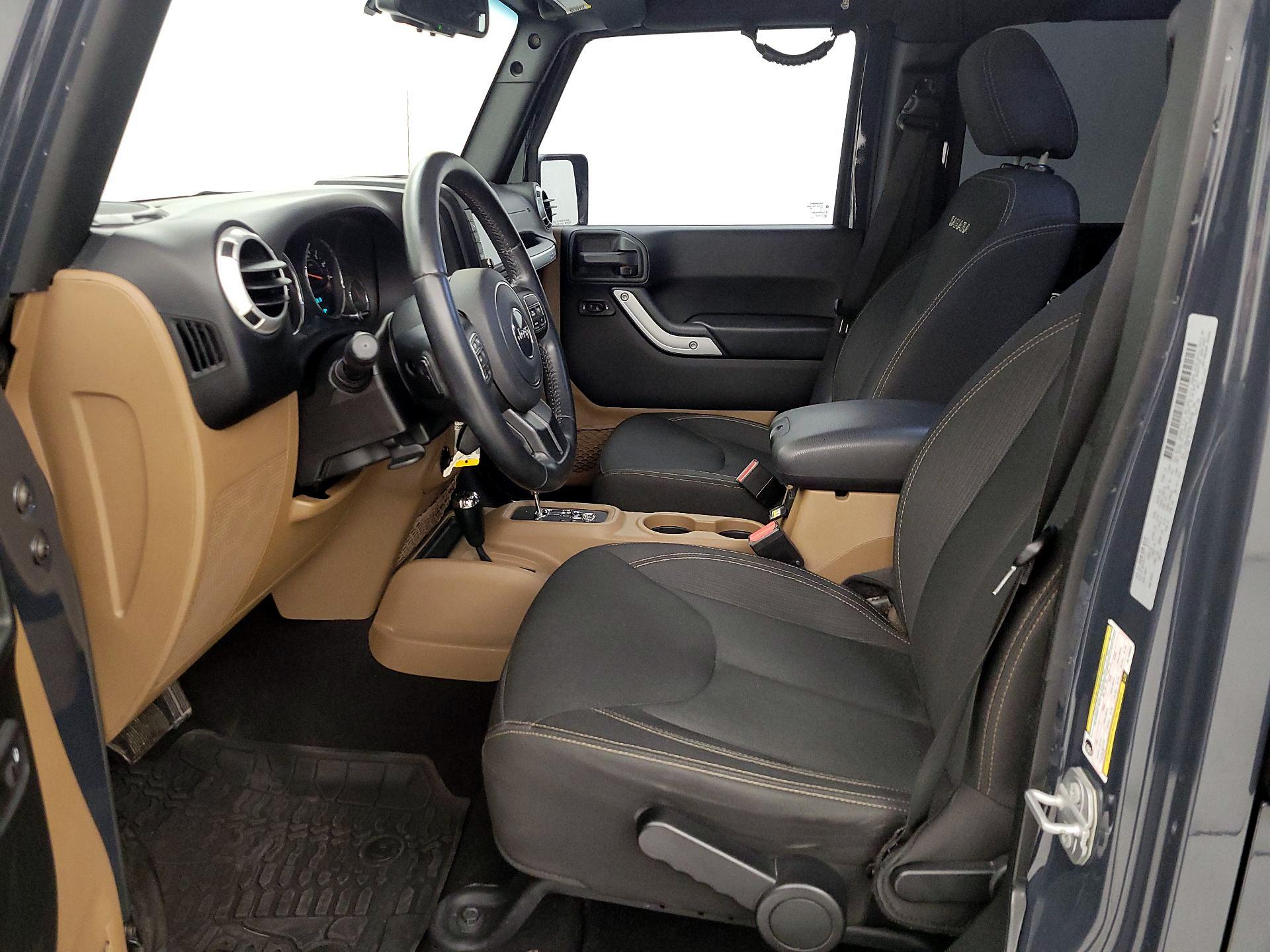 Thumbnail: 2017 Jeep Wrangler - 11