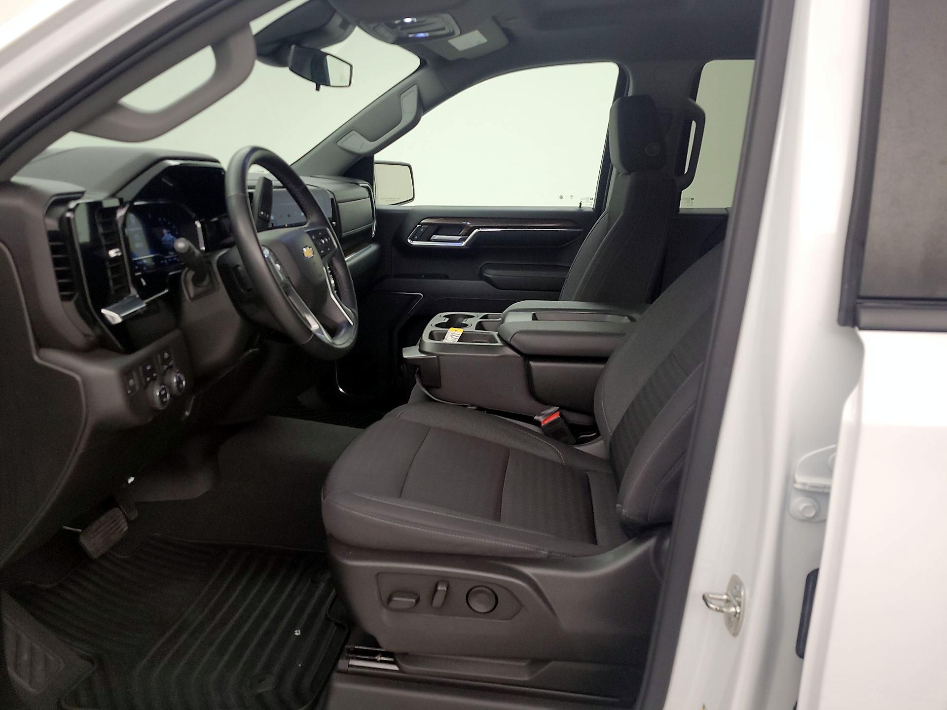 Thumbnail: 2023 Chevrolet Silverado 1500 - 11