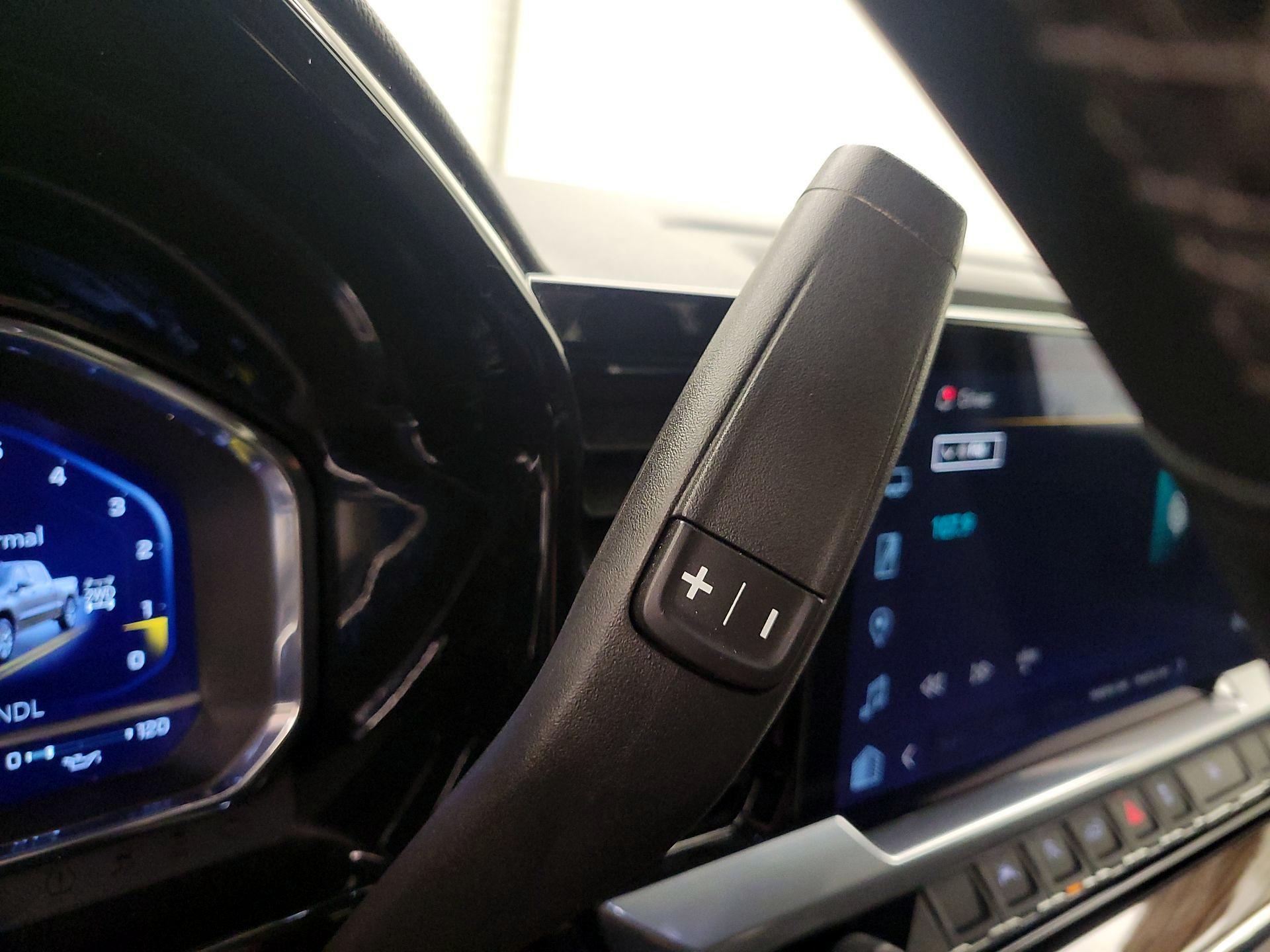 Thumbnail: 2023 Chevrolet Silverado 1500 - 17