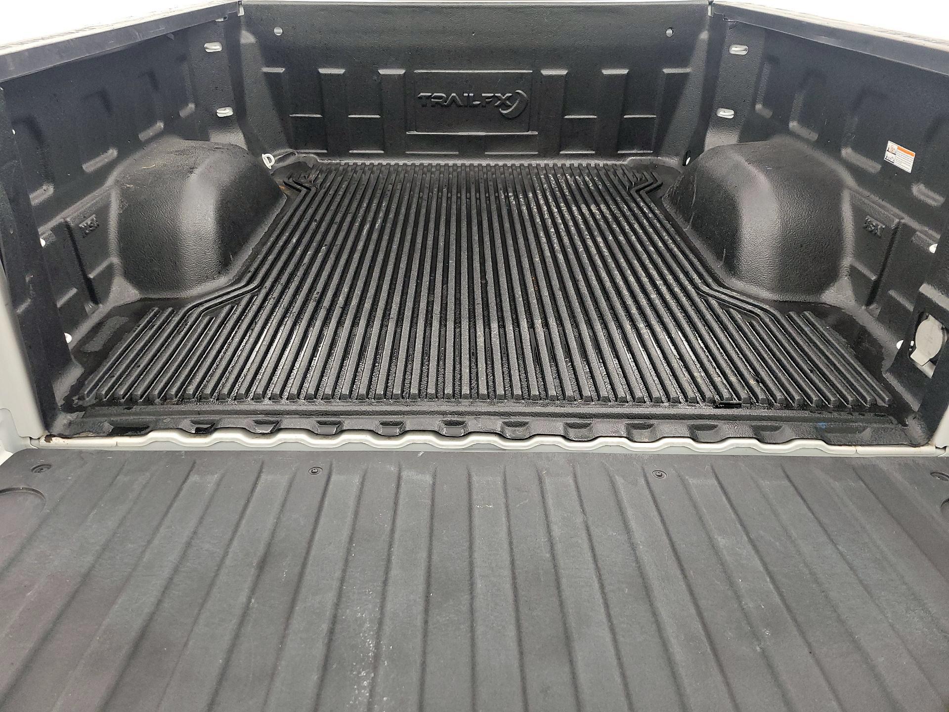 Thumbnail: 2023 Chevrolet Silverado 1500 - 20