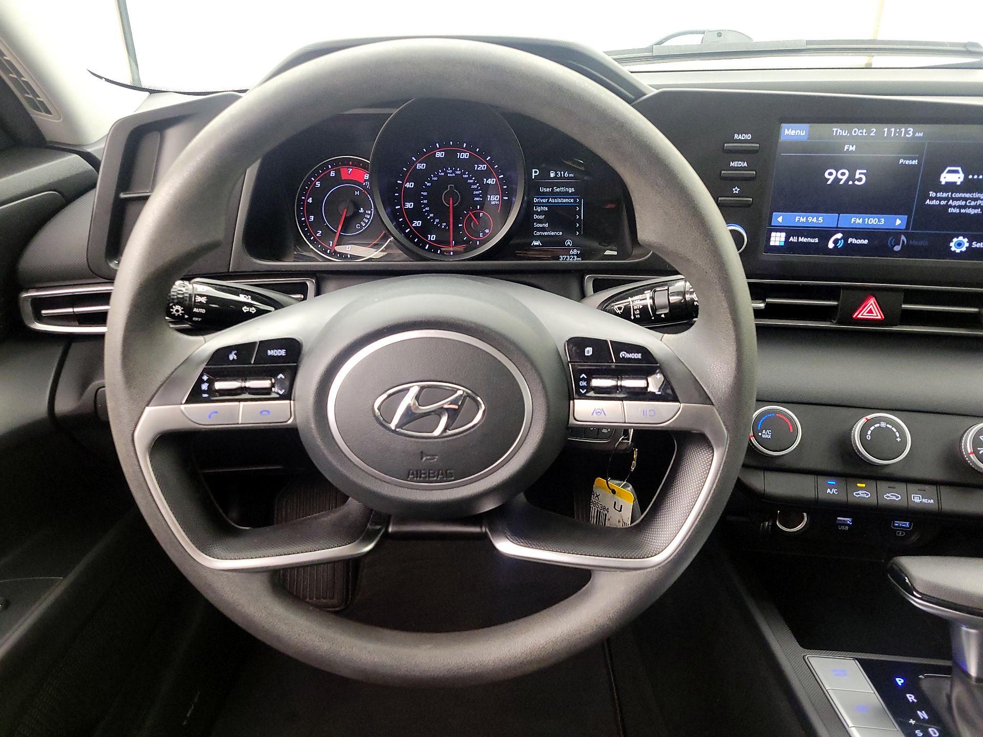 Thumbnail: 2022 Hyundai Elantra - 10