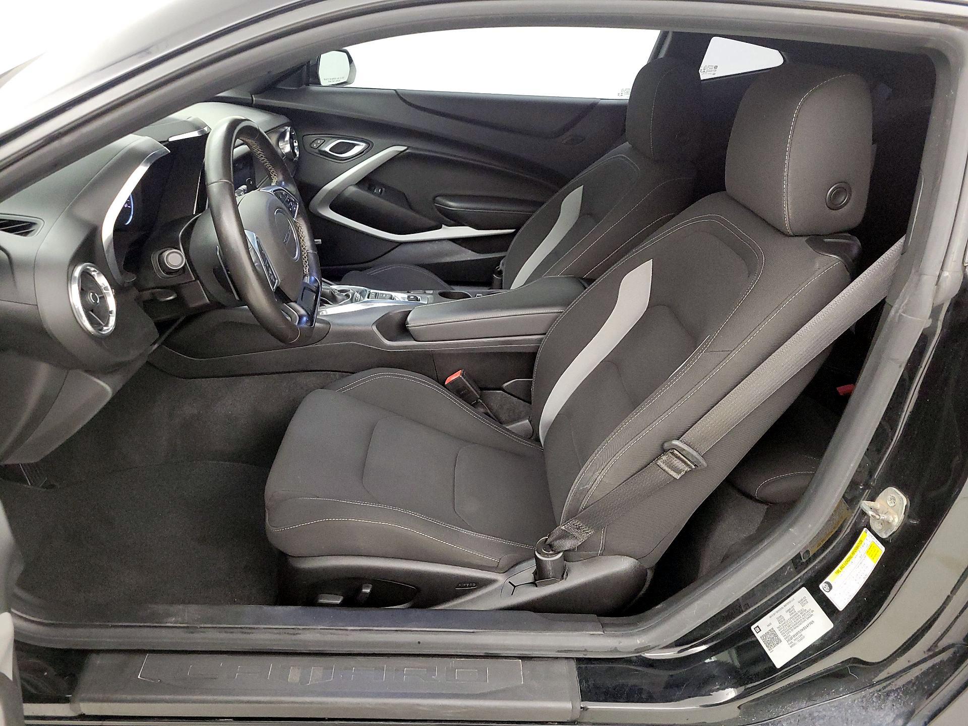 Thumbnail: 2019 Chevrolet Camaro - 11