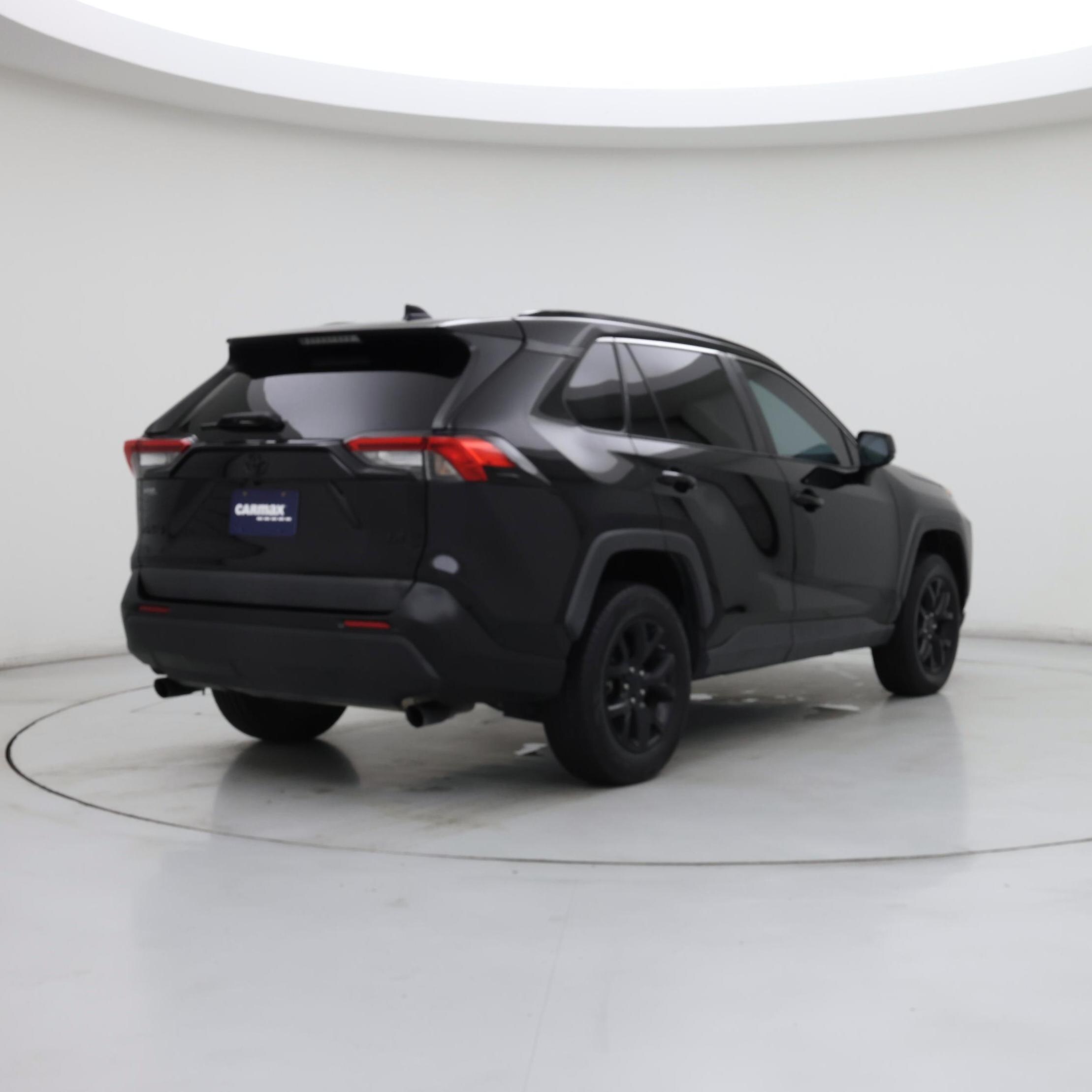 Thumbnail: 2021 Toyota RAV4 - 8