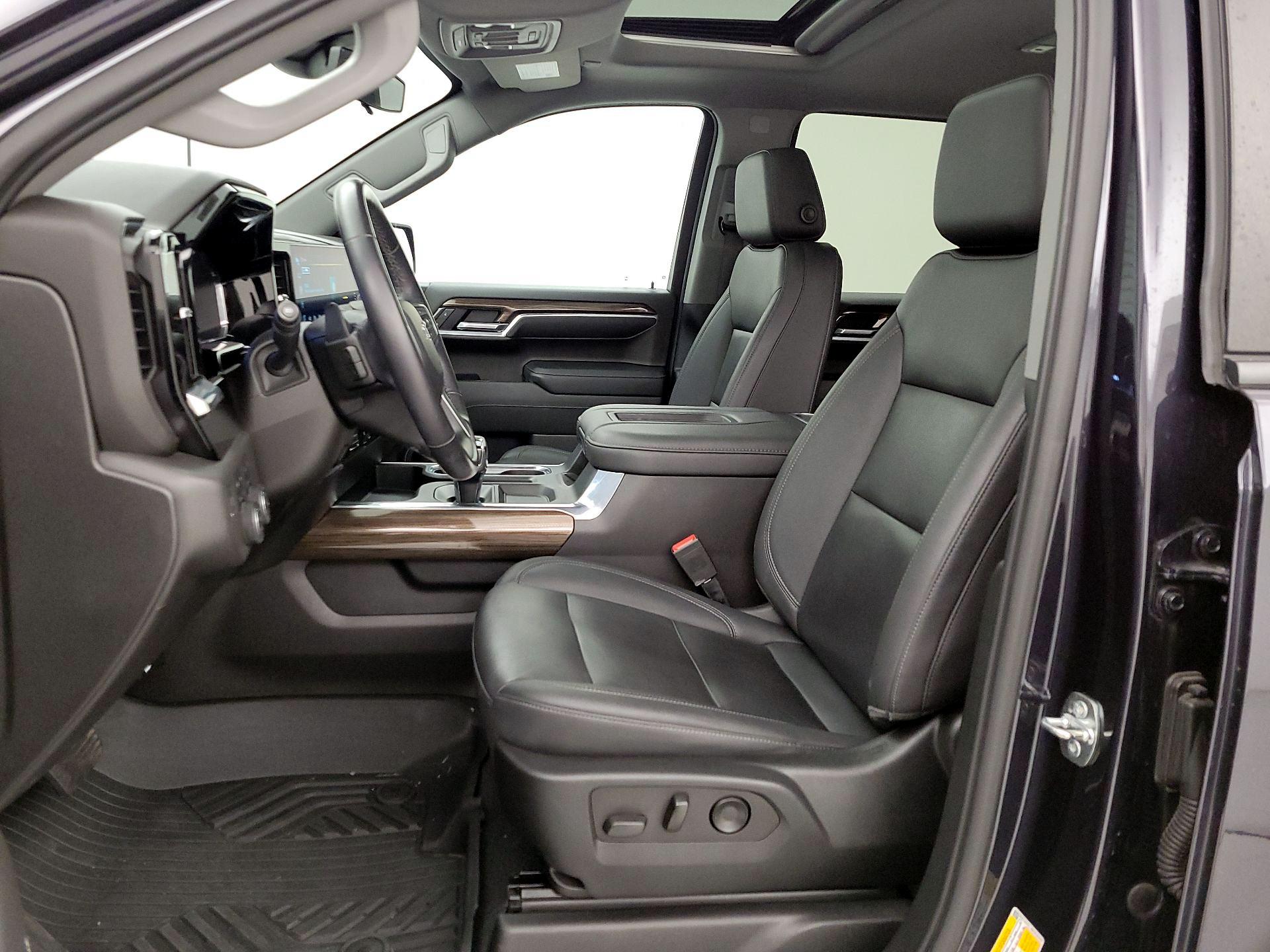 Thumbnail: 2022 Chevrolet Silverado 1500 - 11