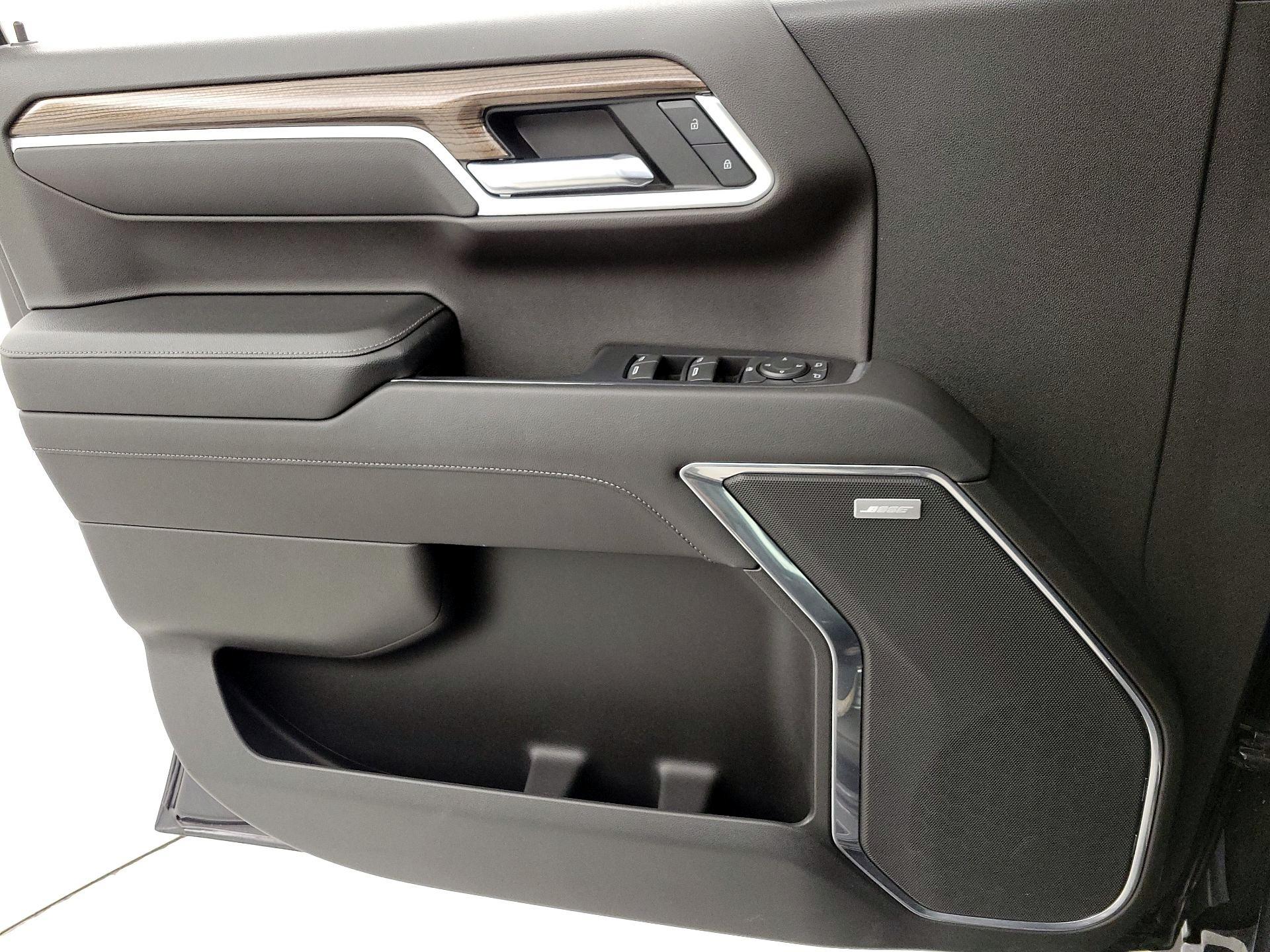 Thumbnail: 2022 Chevrolet Silverado 1500 - 12