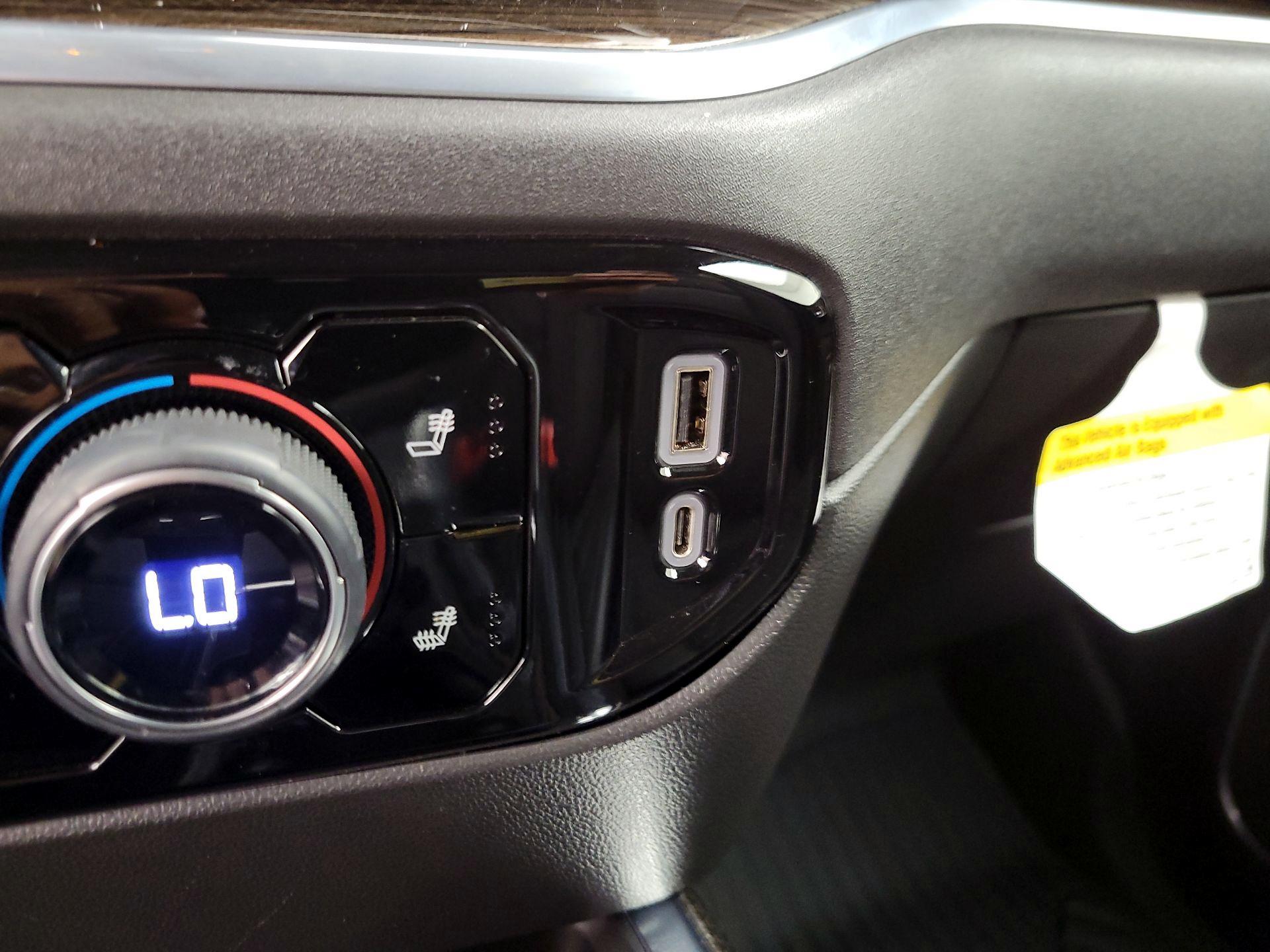 Thumbnail: 2022 Chevrolet Silverado 1500 - 18