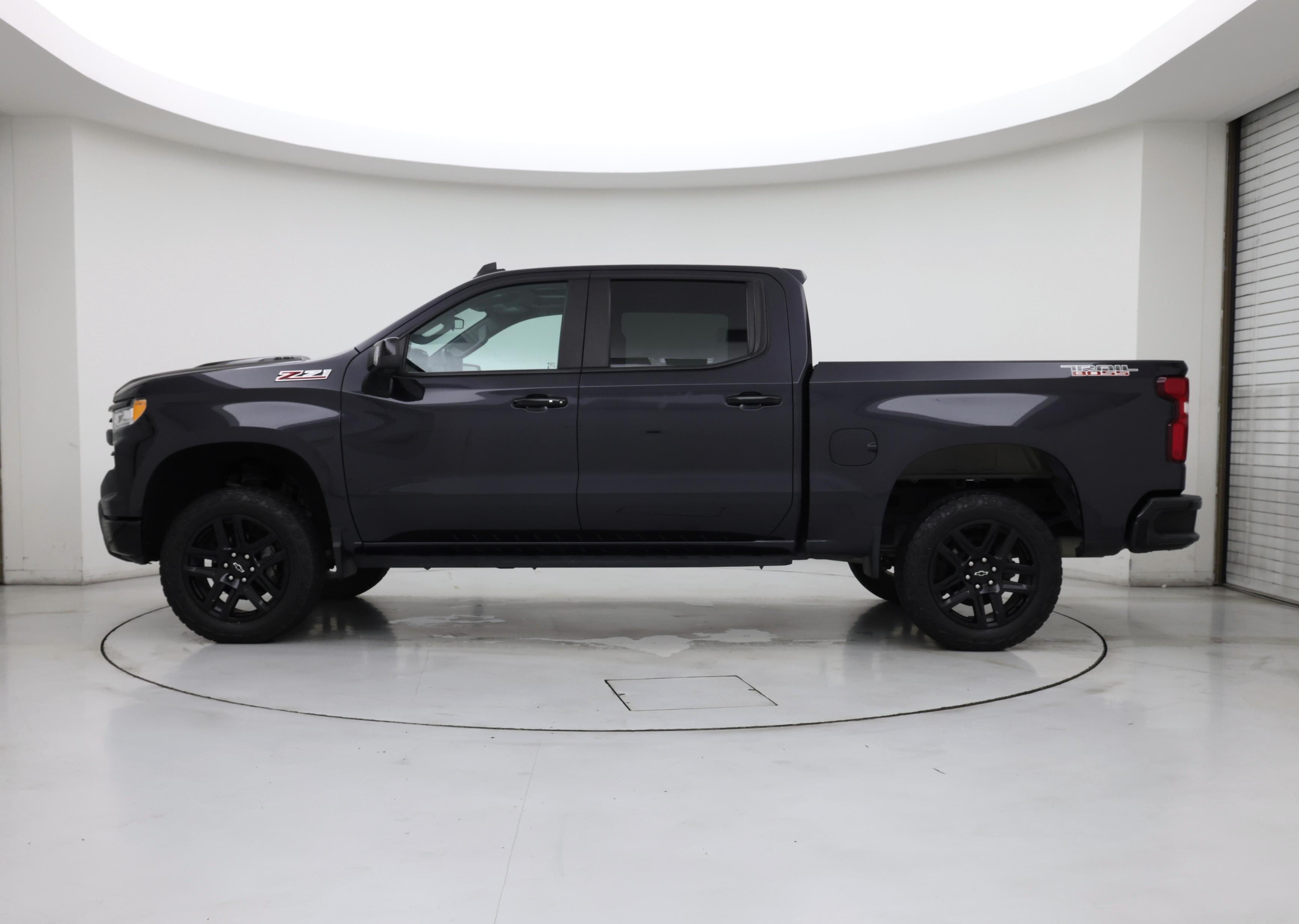 Thumbnail: 2022 Chevrolet Silverado 1500 - 3