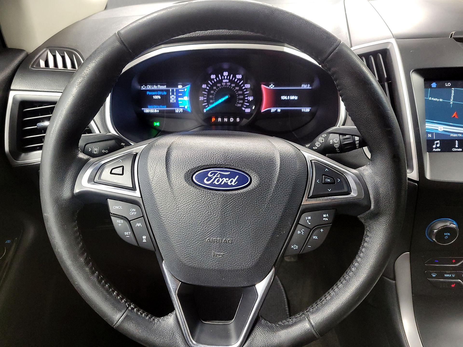 Thumbnail: 2019 Ford Edge - 10