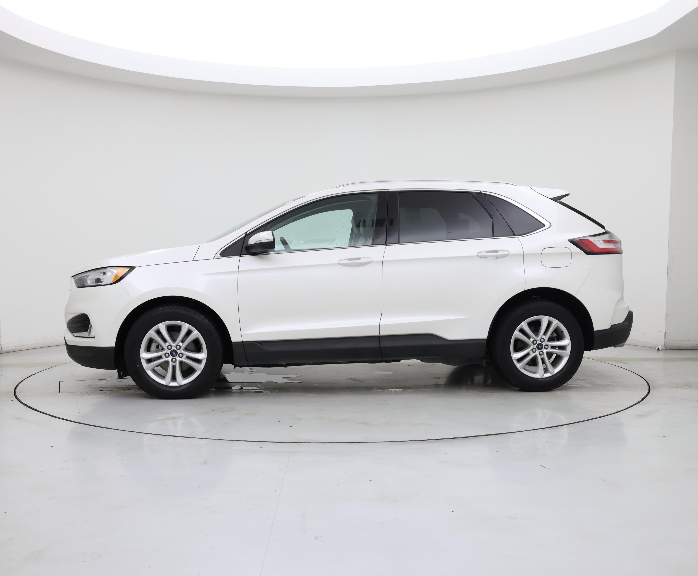 Thumbnail: 2019 Ford Edge - 3