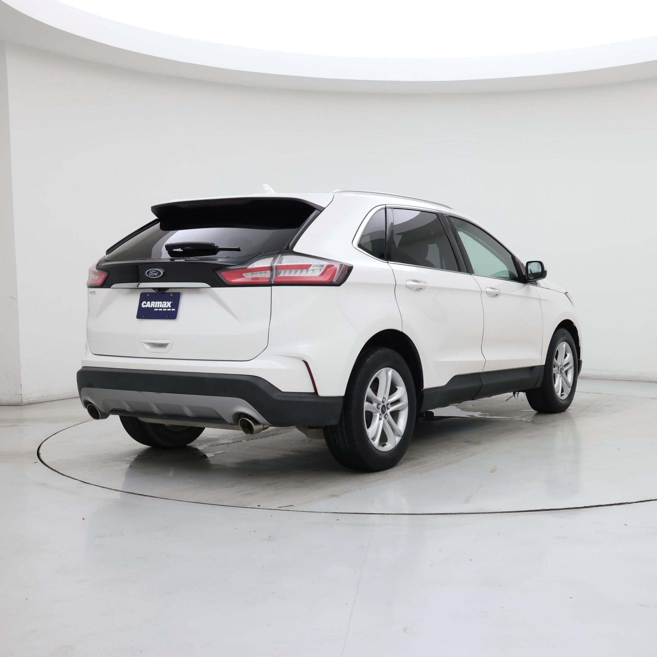 Thumbnail: 2019 Ford Edge - 8