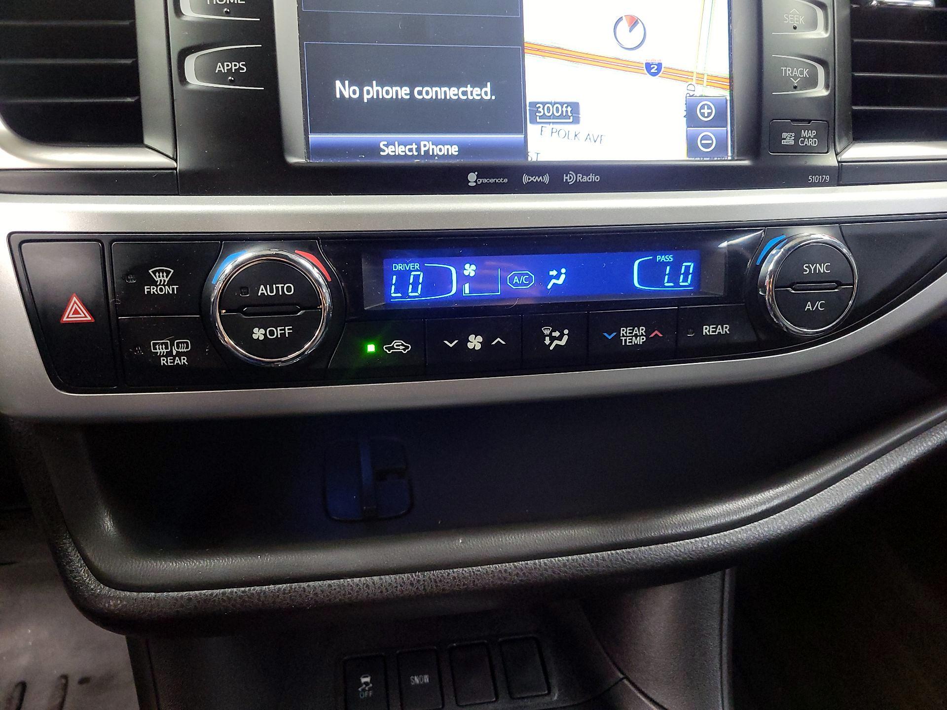 Thumbnail: 2018 Toyota Highlander - 17