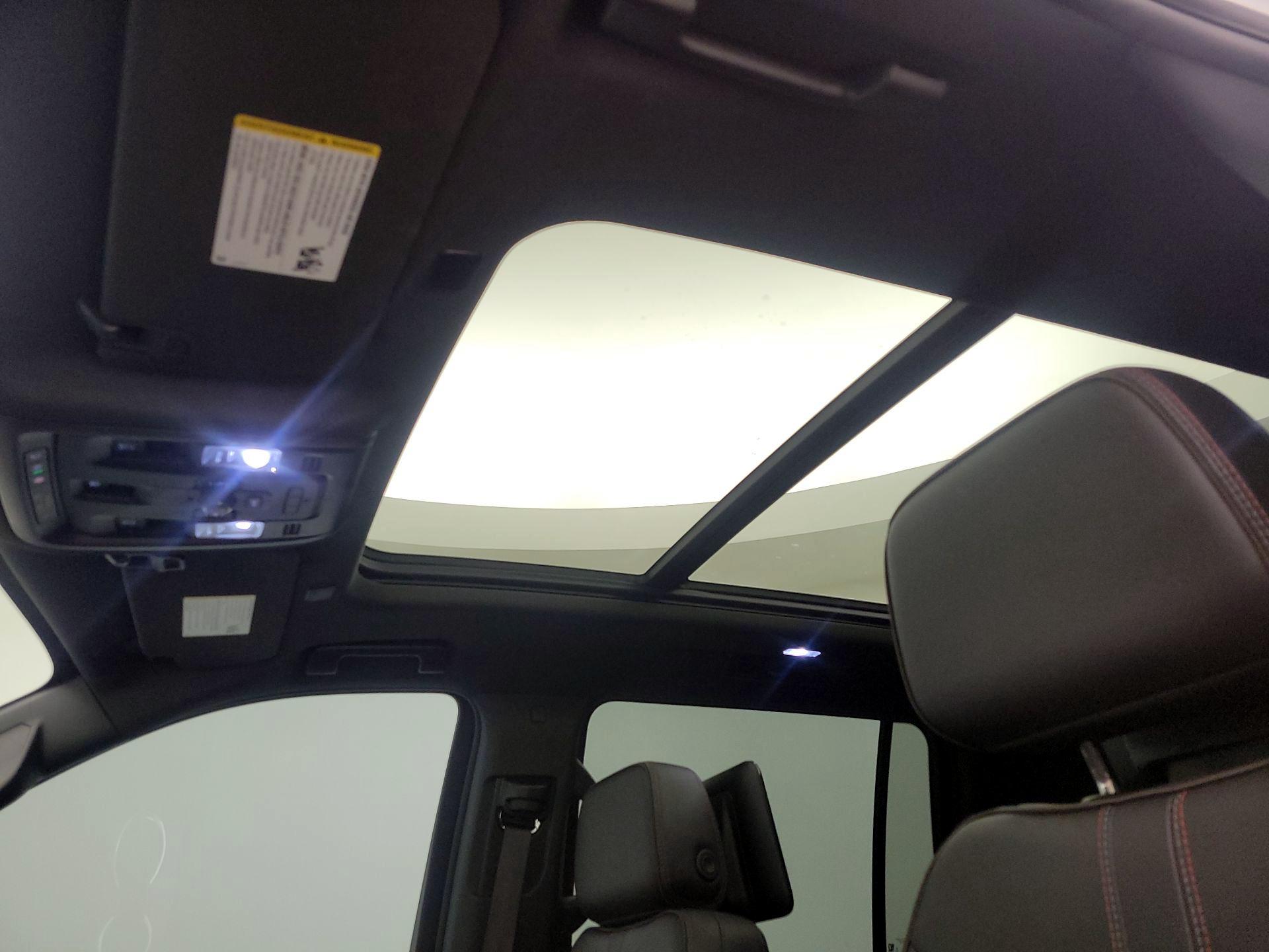 Thumbnail: 2024 Chevrolet Suburban - 19